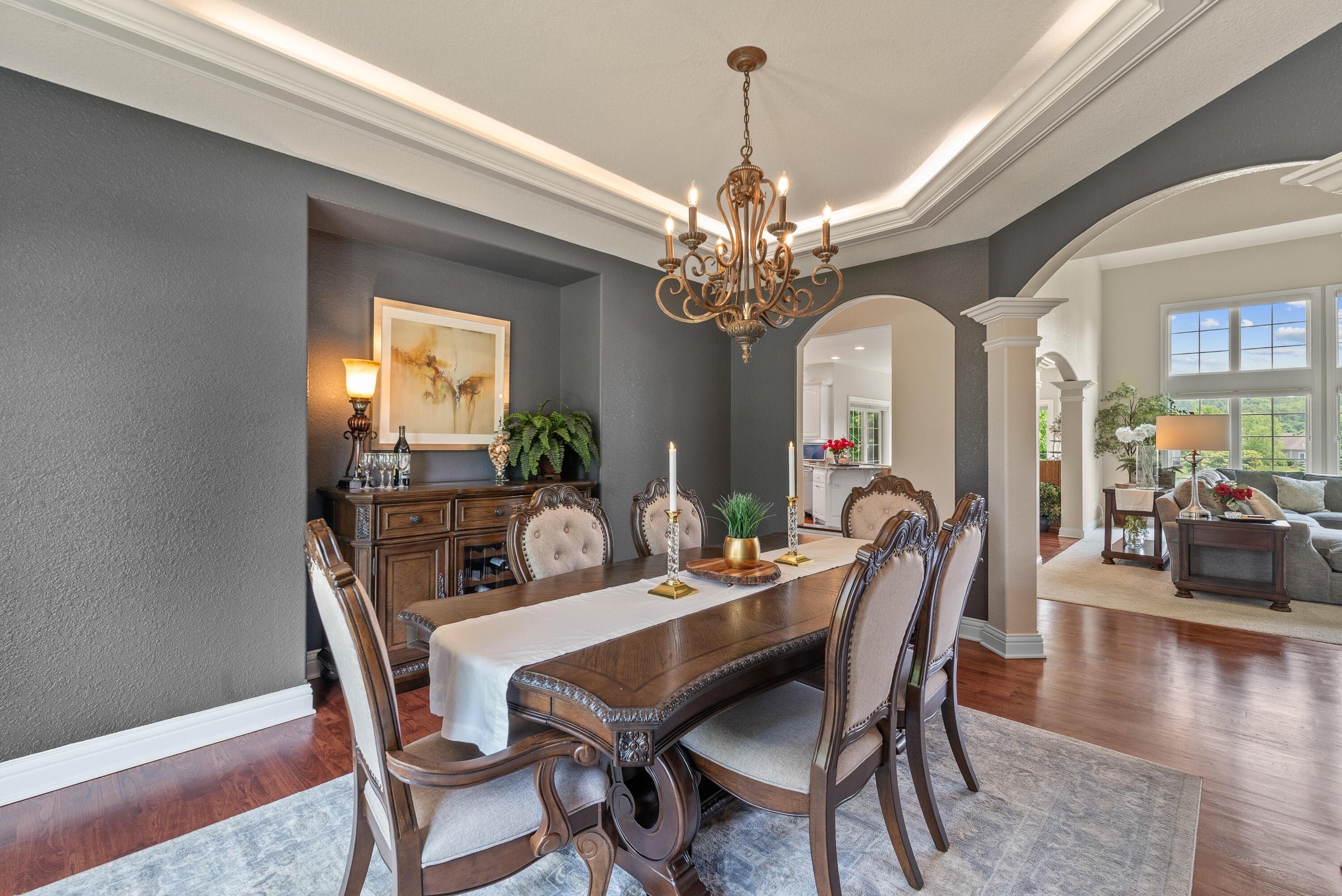 Tray Ceiling w/Rope Lighting
