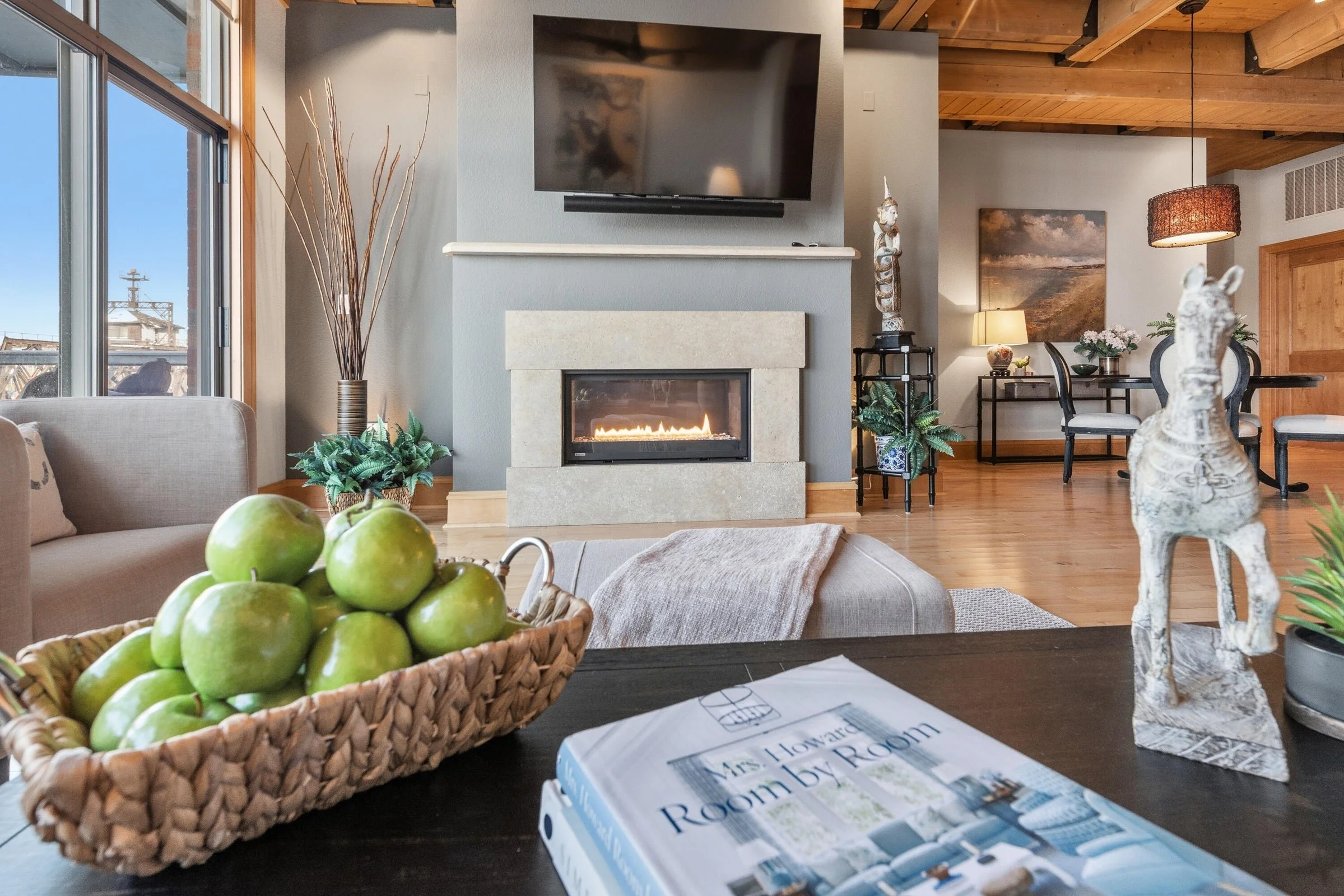 Gas Fireplace w/Custom Built-Ins