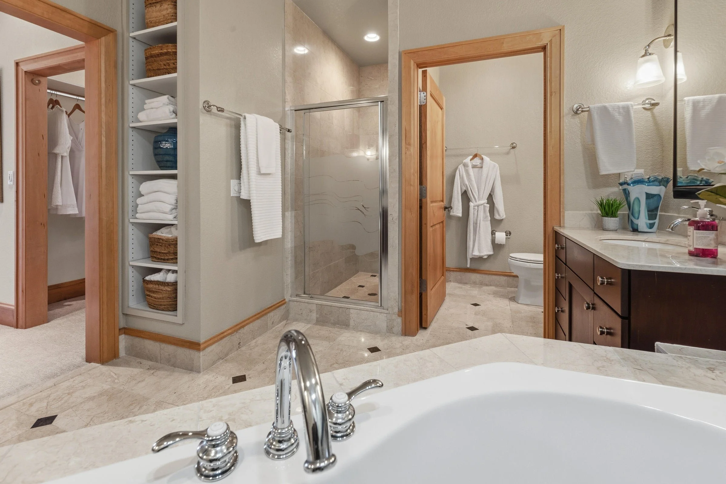 Extra Linen Storage in Bath