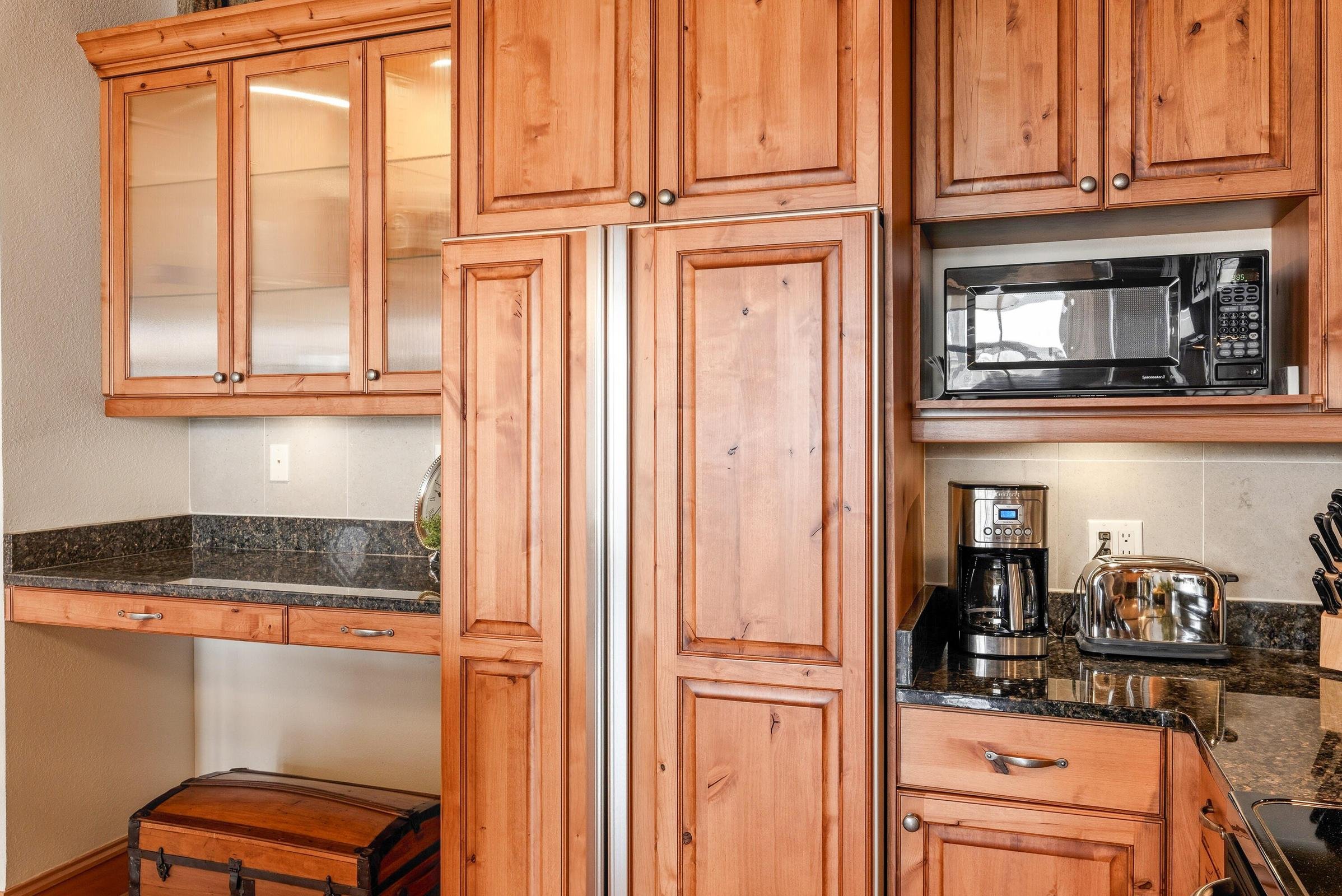 Refrigerator/Freezer Cabinet Panels