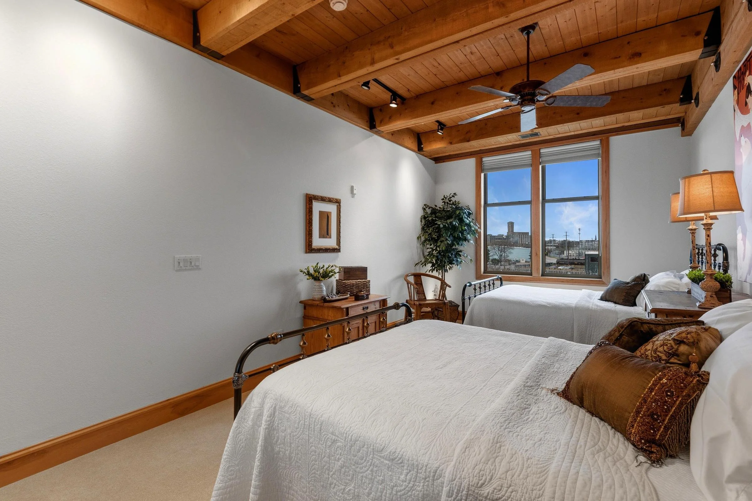 Plenty of Space to Stretch Out