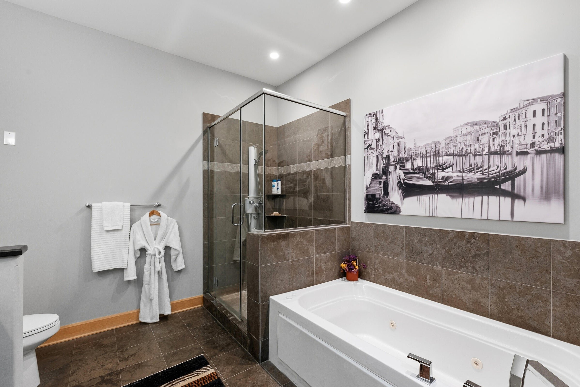 Shower &amp; Whirlpool Tub