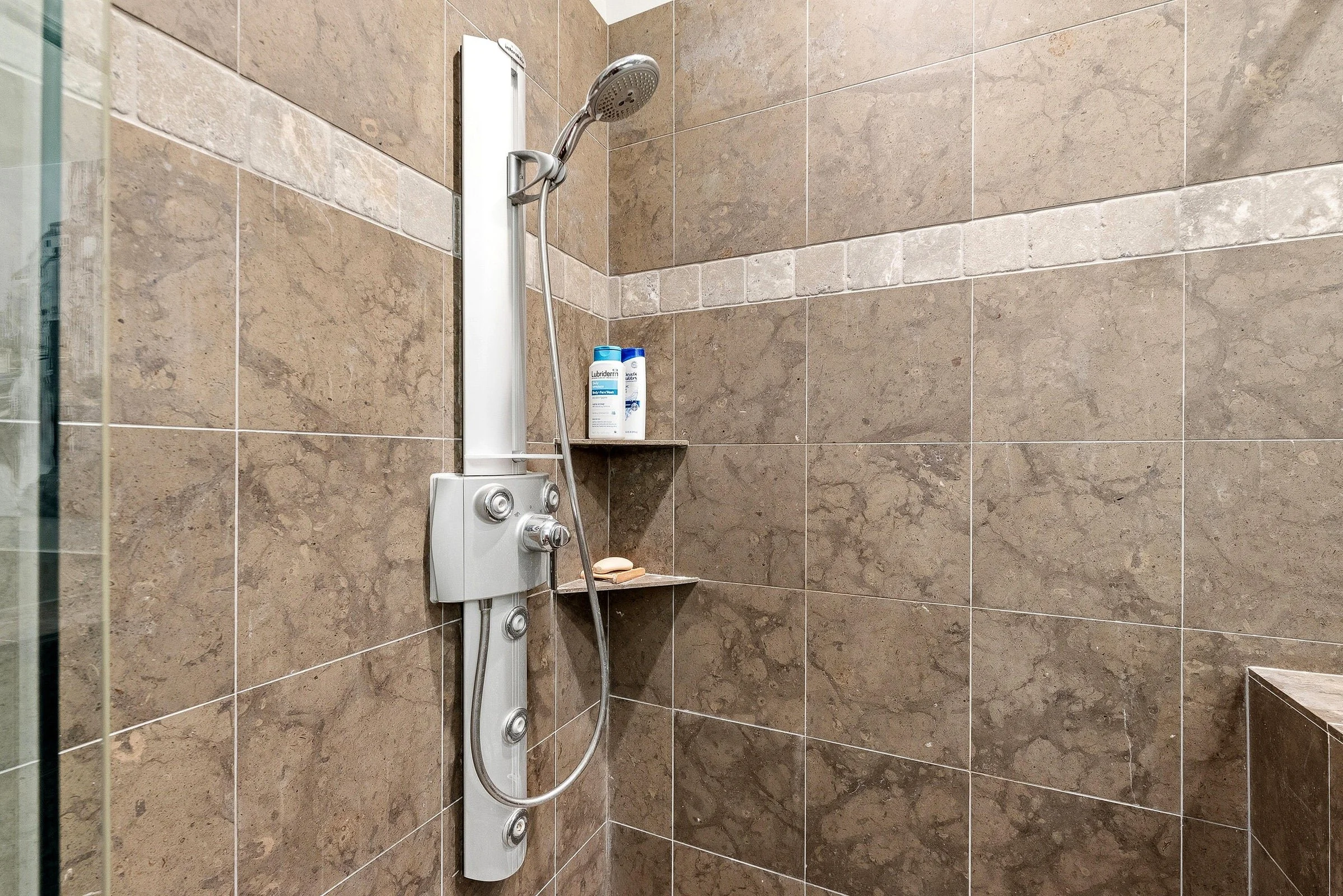 Shower w/ Body Sprays