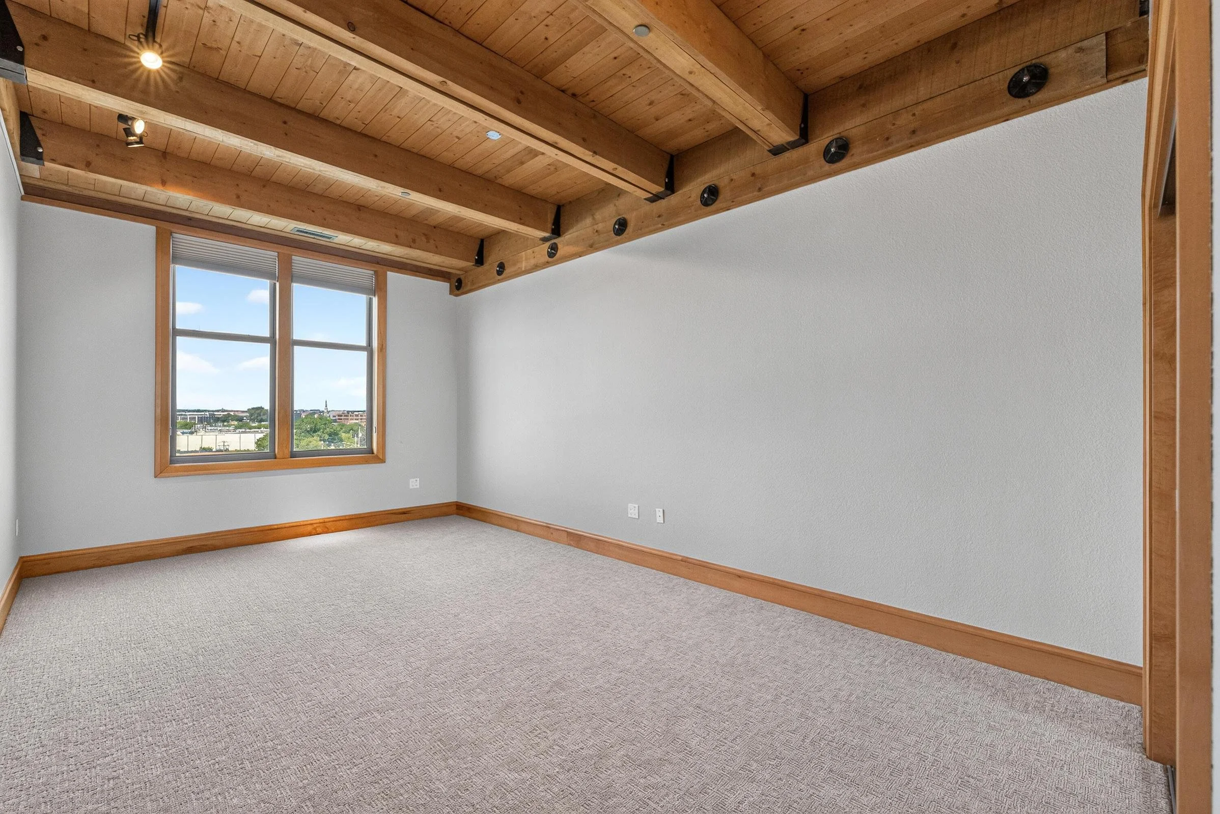 Master Suite with River Views!