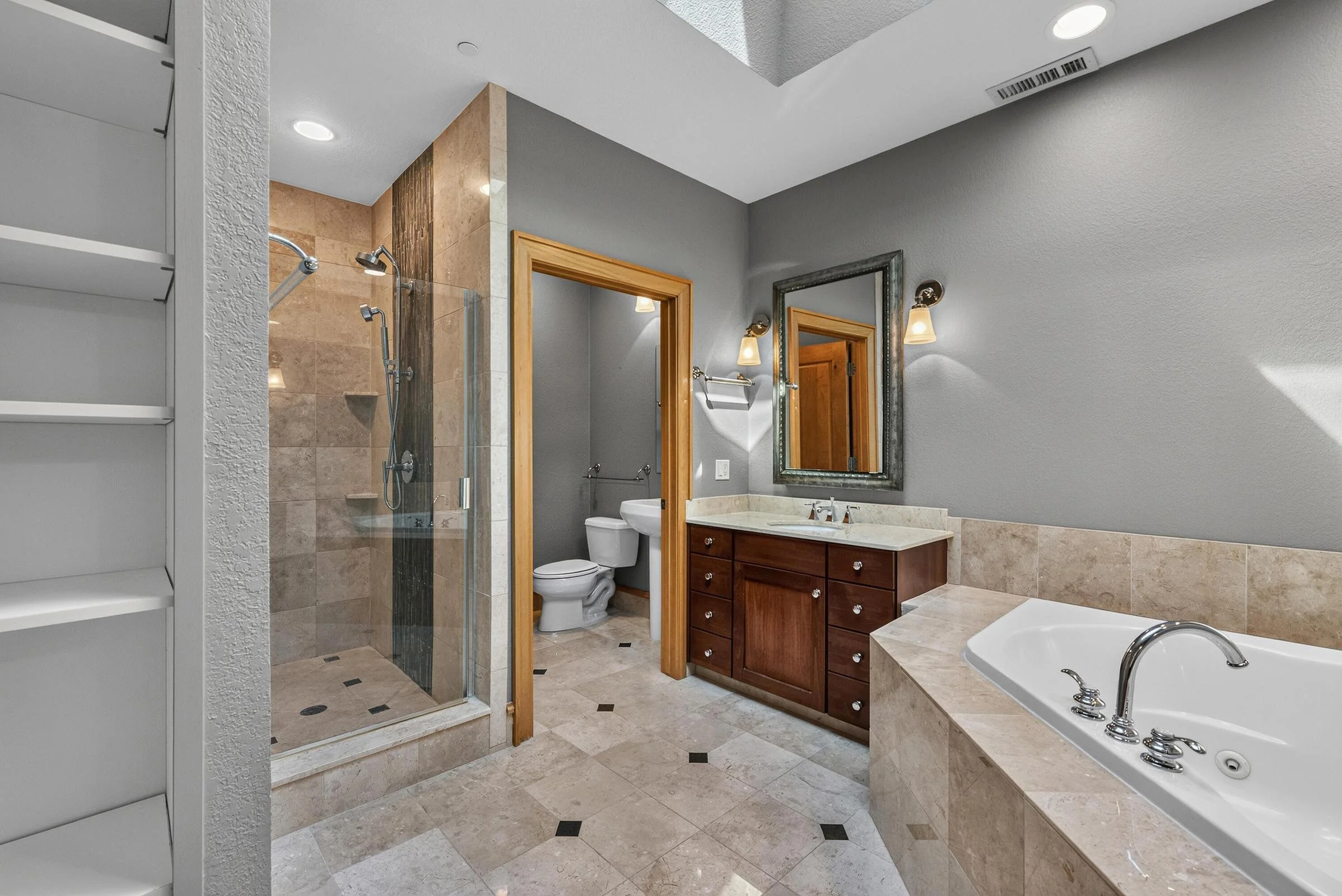 Master Bath w/ Custom Shower