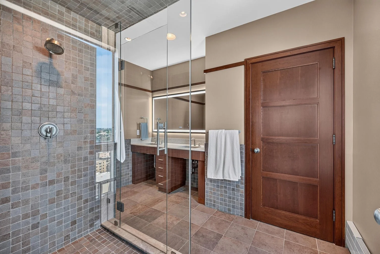 Ensuite Guest Bath