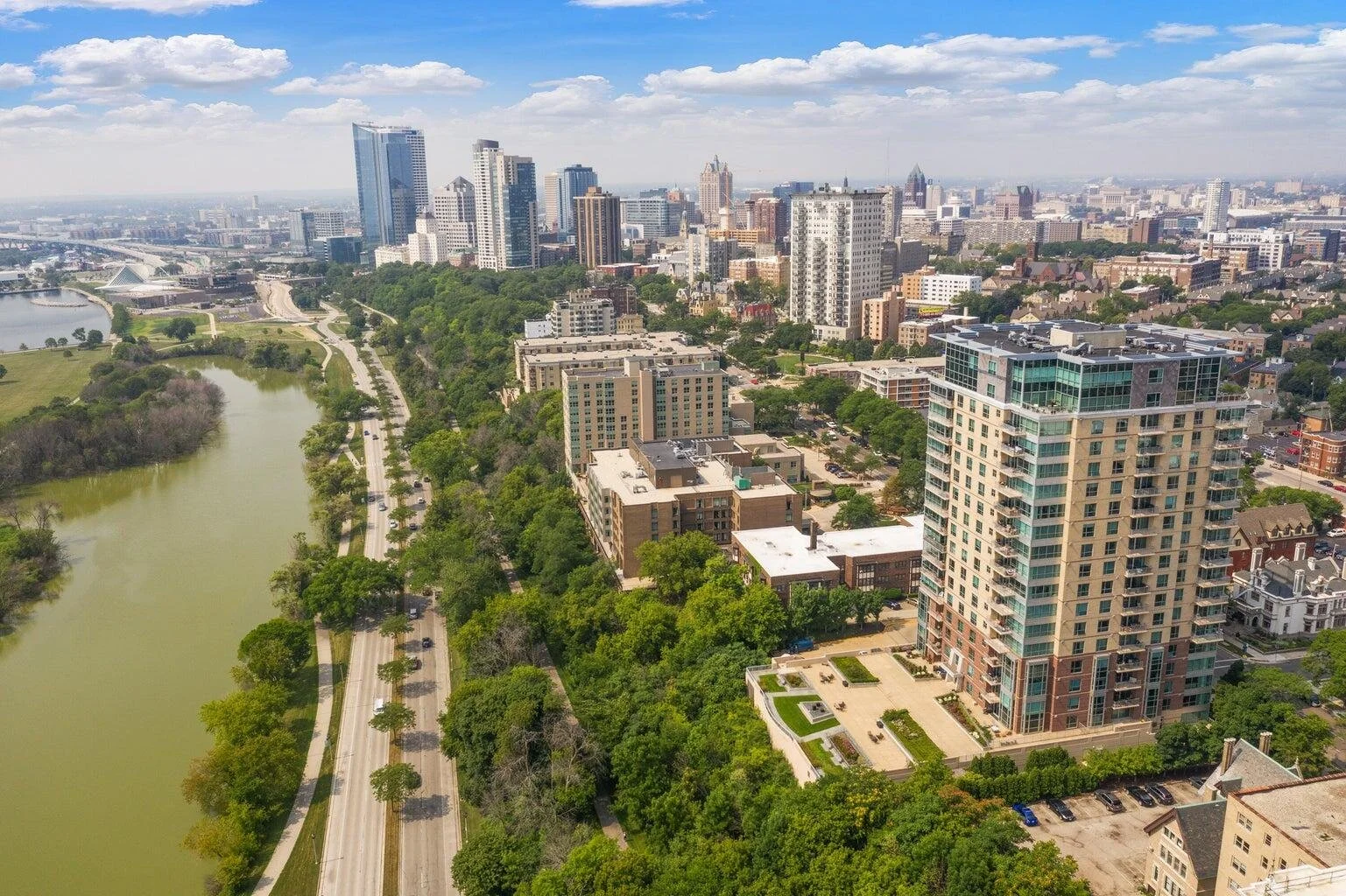 Milwaukee's Gold Coast