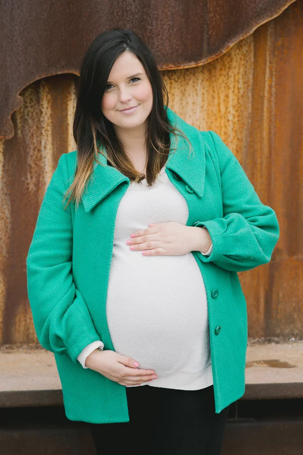 Winter-Evergreen-Brickworks-Toronto-Family-Photographer (10 of 16).JPG
