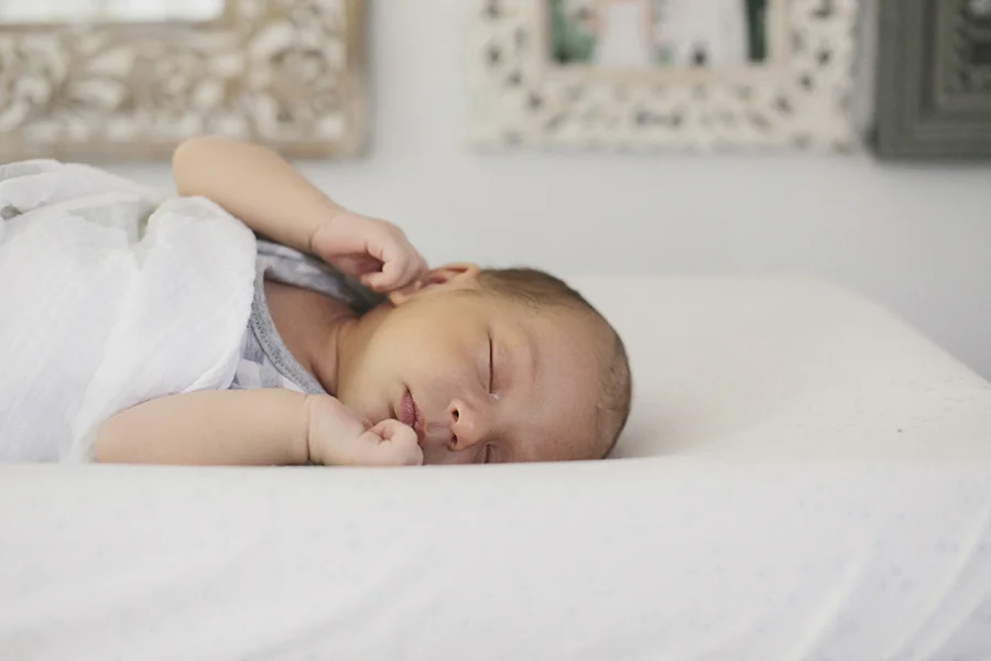 Newborn-Portraits-010.jpg