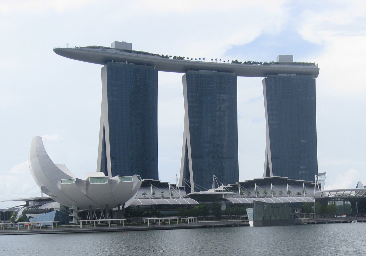 Fly to Singapore for only 49k Skymiles round trip!