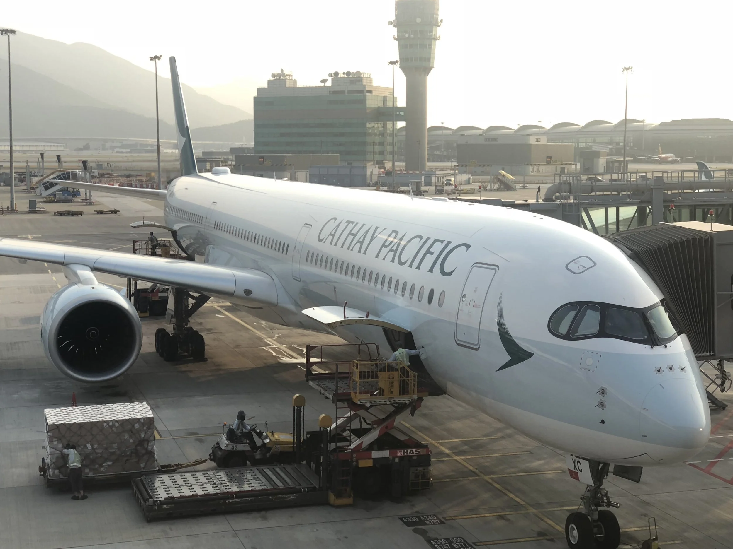 Cathay Pacific Lowers Capacity to Washington-Dulles