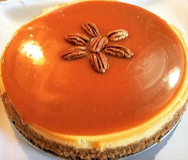 carmel+pecan+cheesecake.jpg