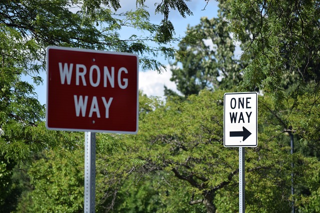 sign-2454791_640.jpg
