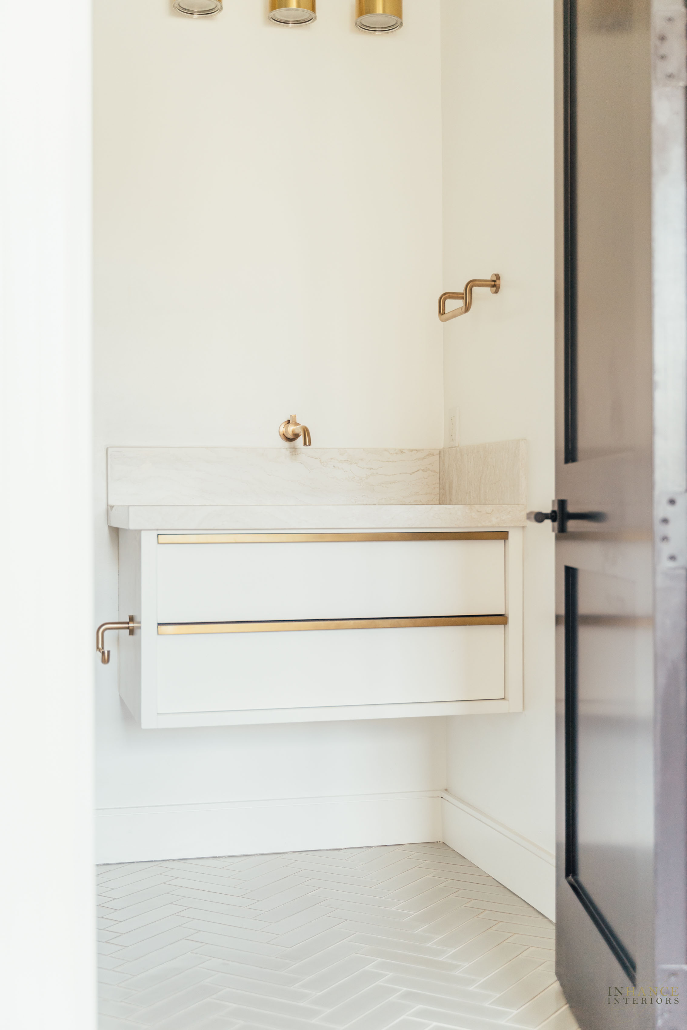 Heather Lee_Modern Farmhouse_LR_036.jpeg