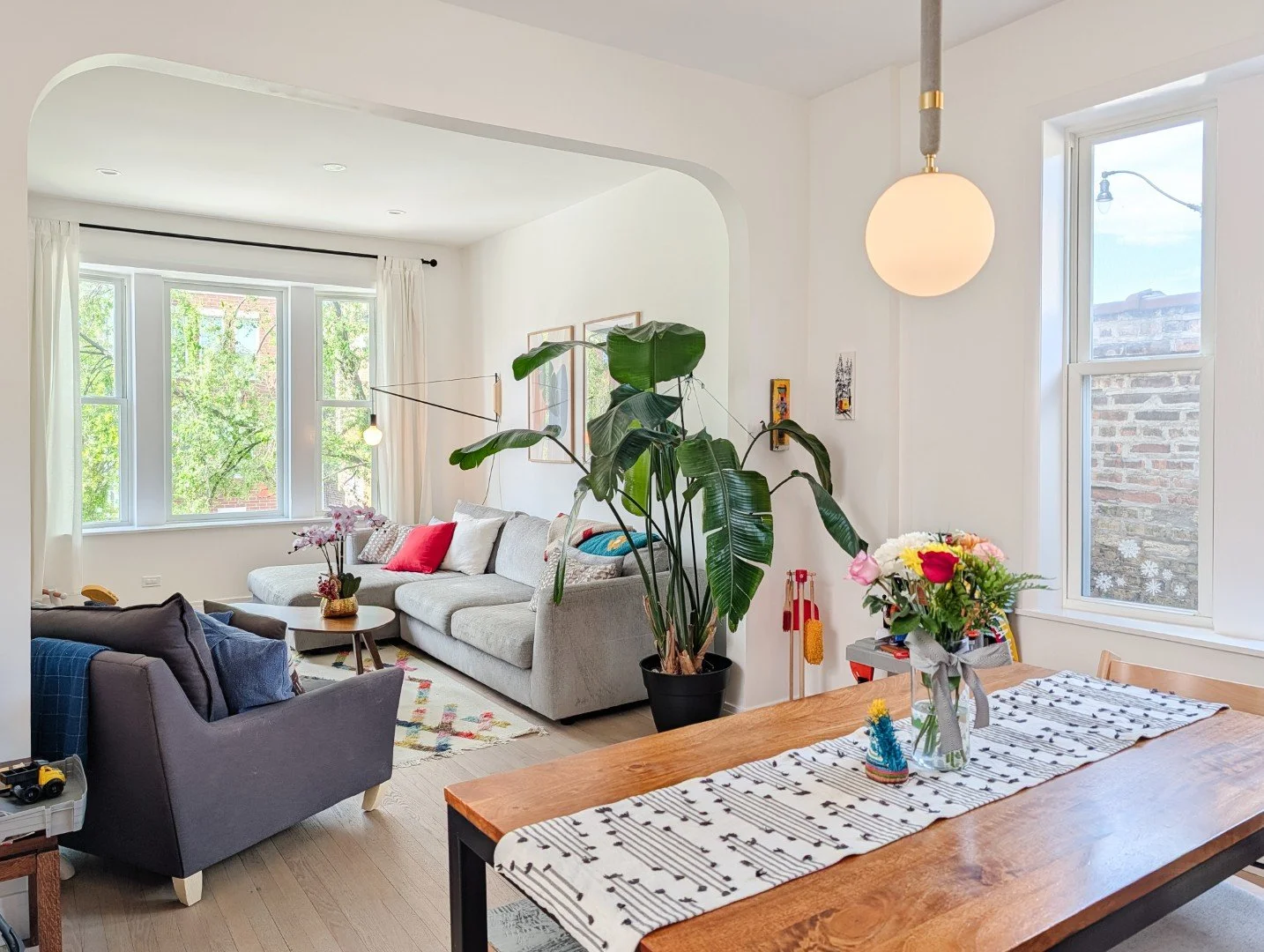 03 Architect's Apartment - Living 04.jpg