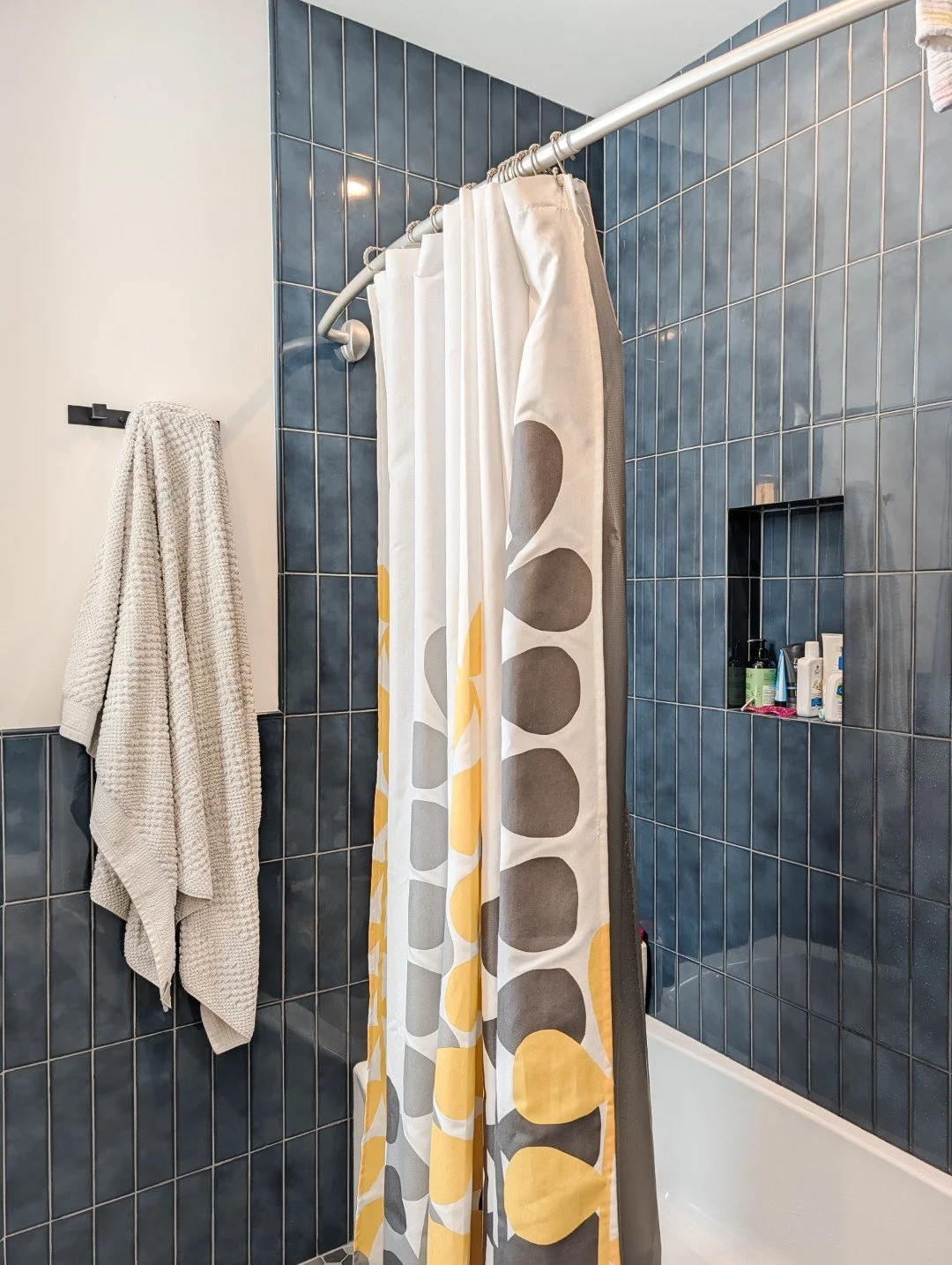 14 Architect's Apartment - Bath 01 02.jpg