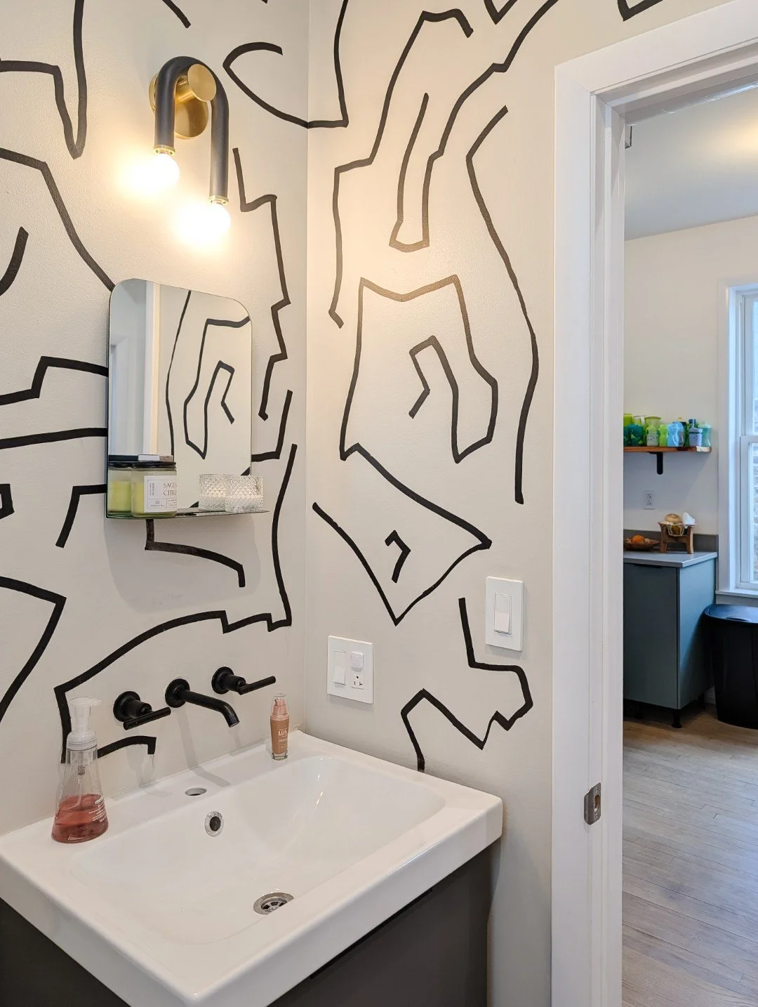 16 Architect's Apartment - Bath 02 02.jpg