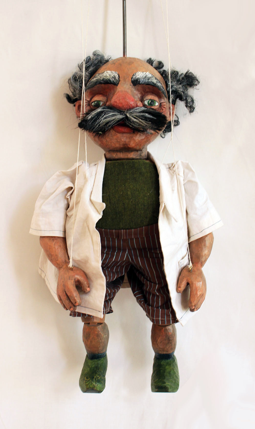 Dr. Van Helsing, Czech-style Marionette