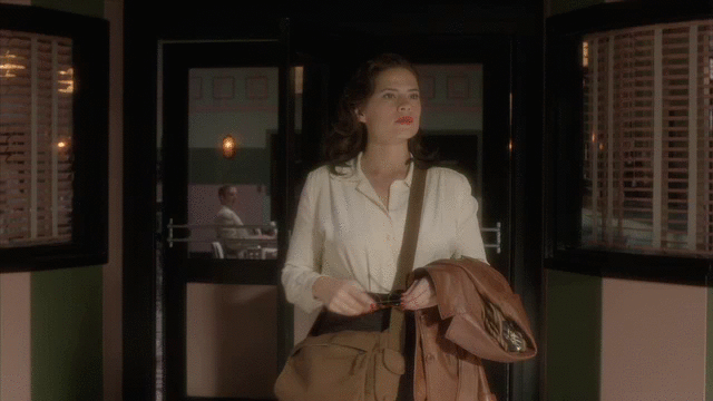 AgentCarter_GIF_PeggySunglasses.gif