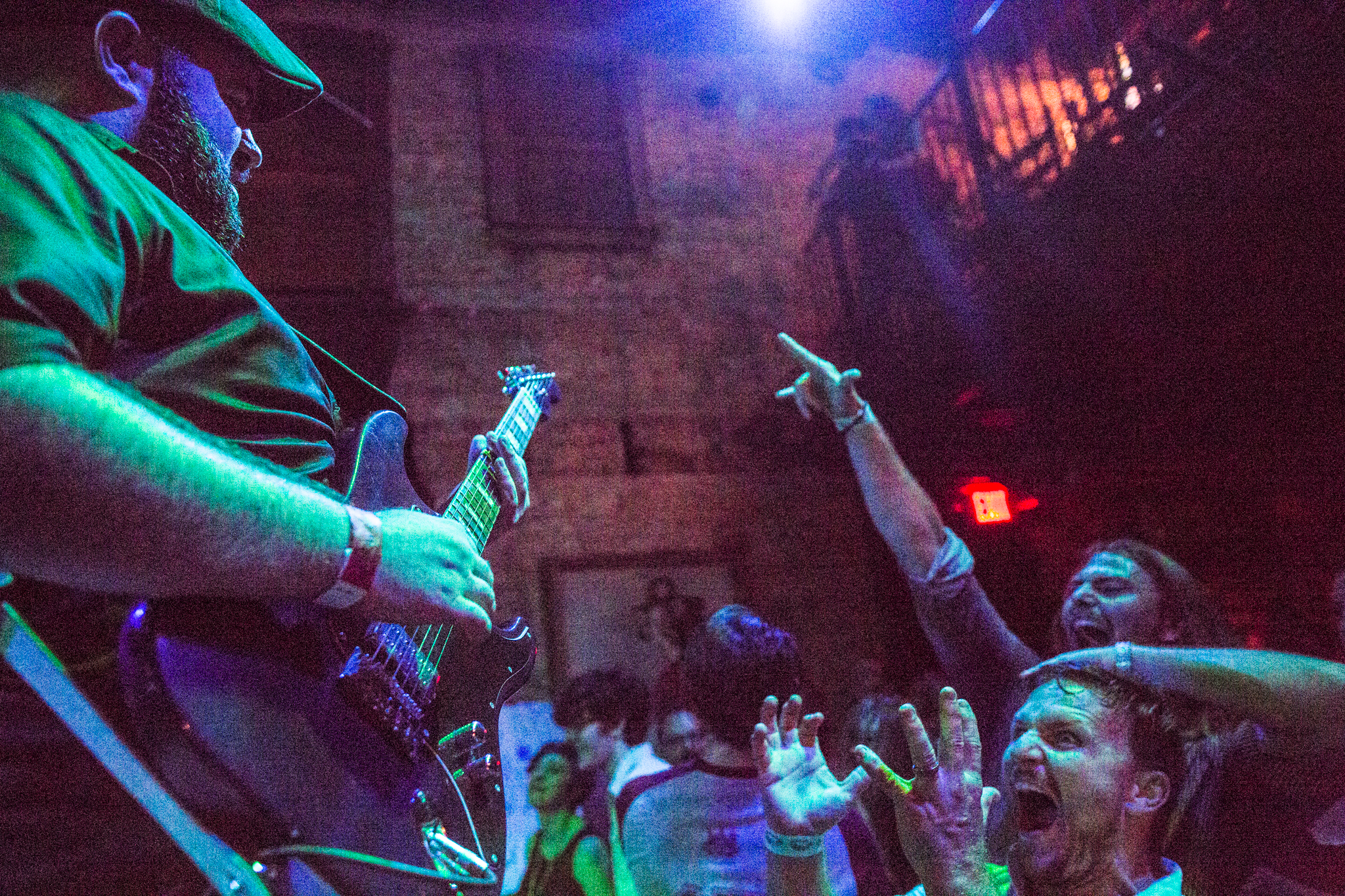 Rockin some front row hooligans!