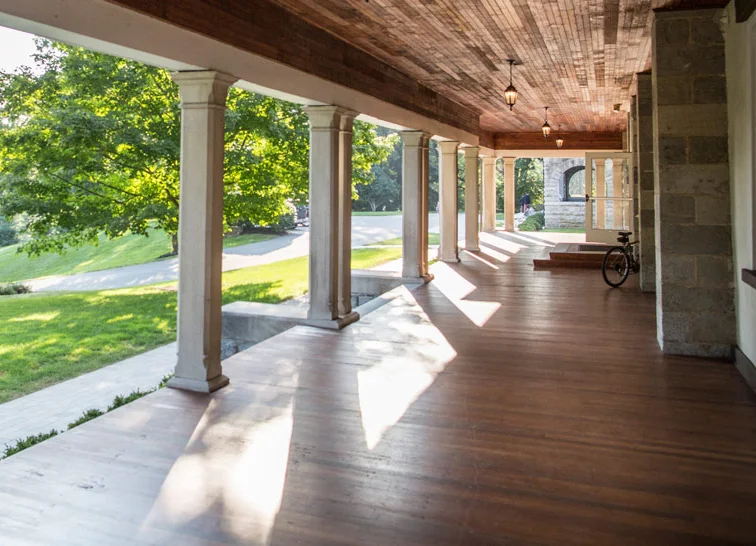 2015_Insley_porch__spring_homepage.jpg