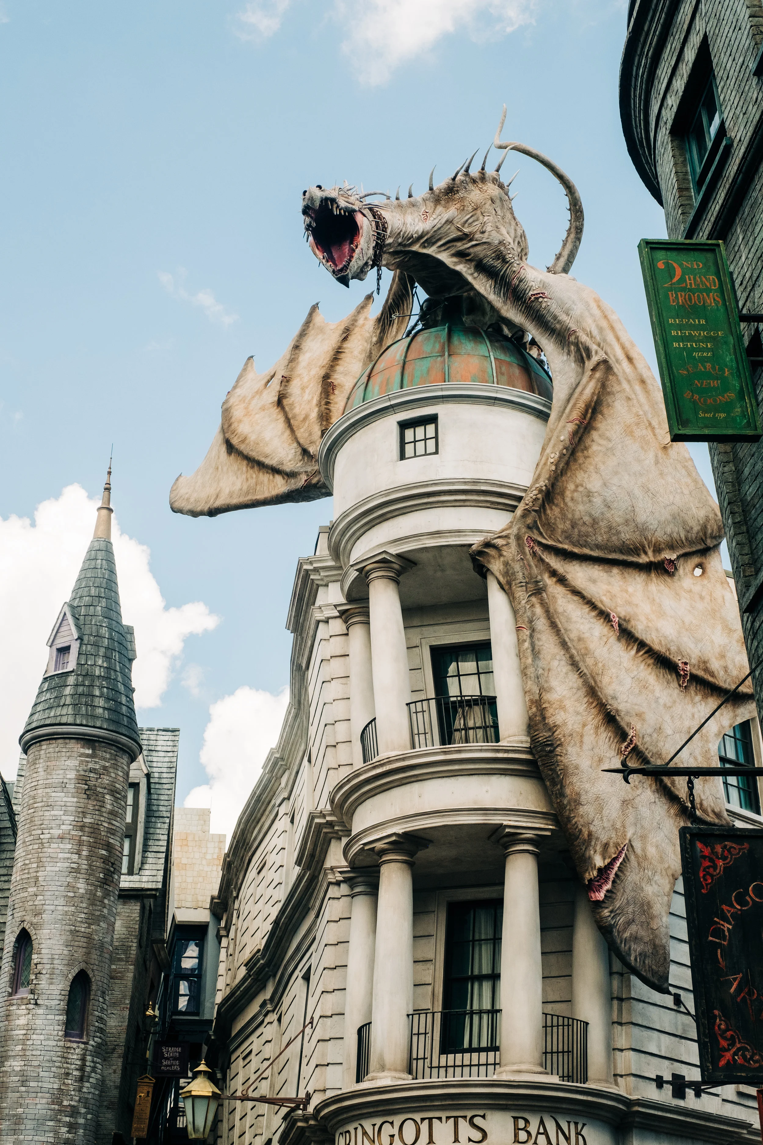 Universal-1.jpg