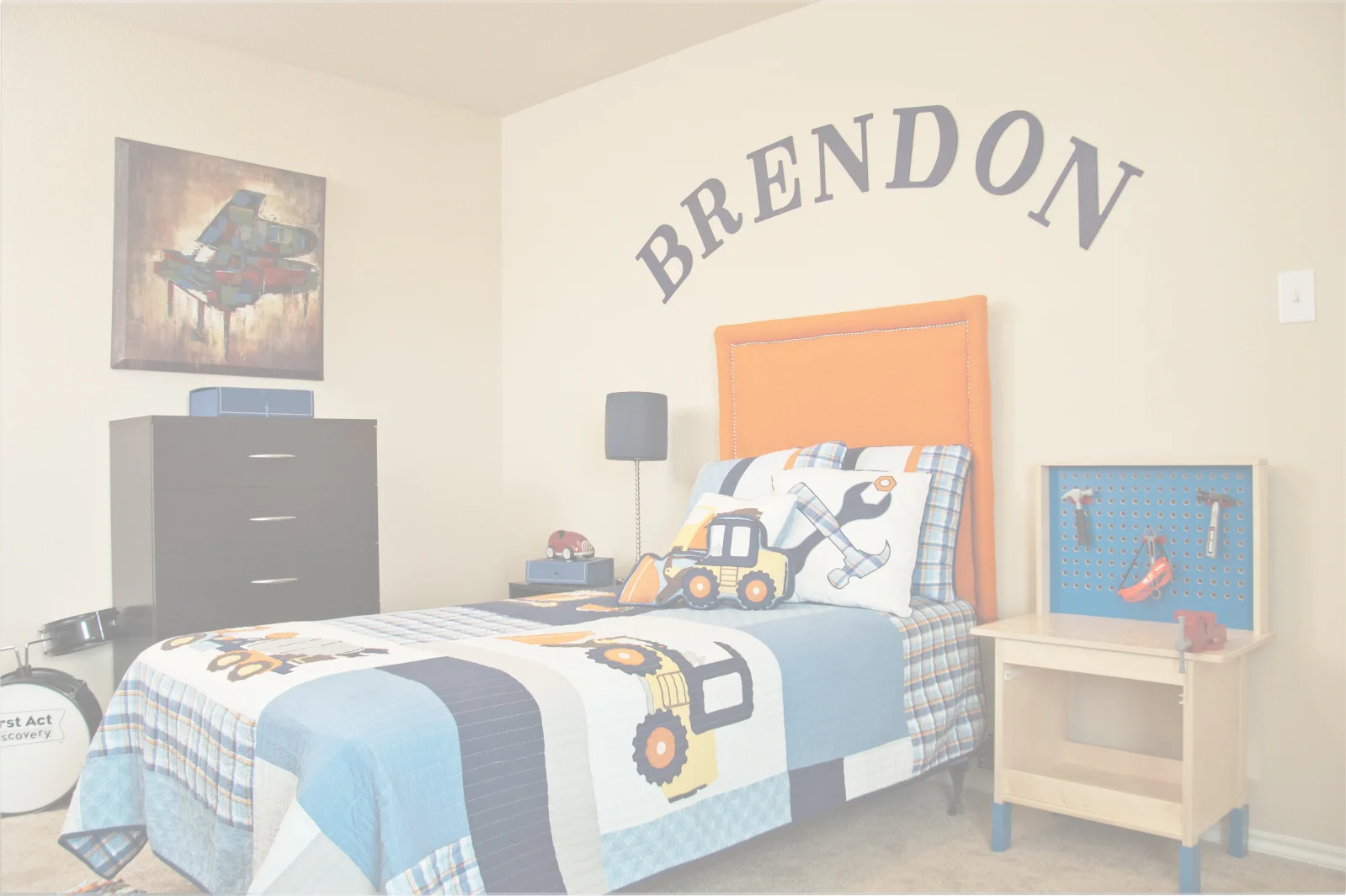 d6c67a8910444422827247ee9ec4846e copy.jpg