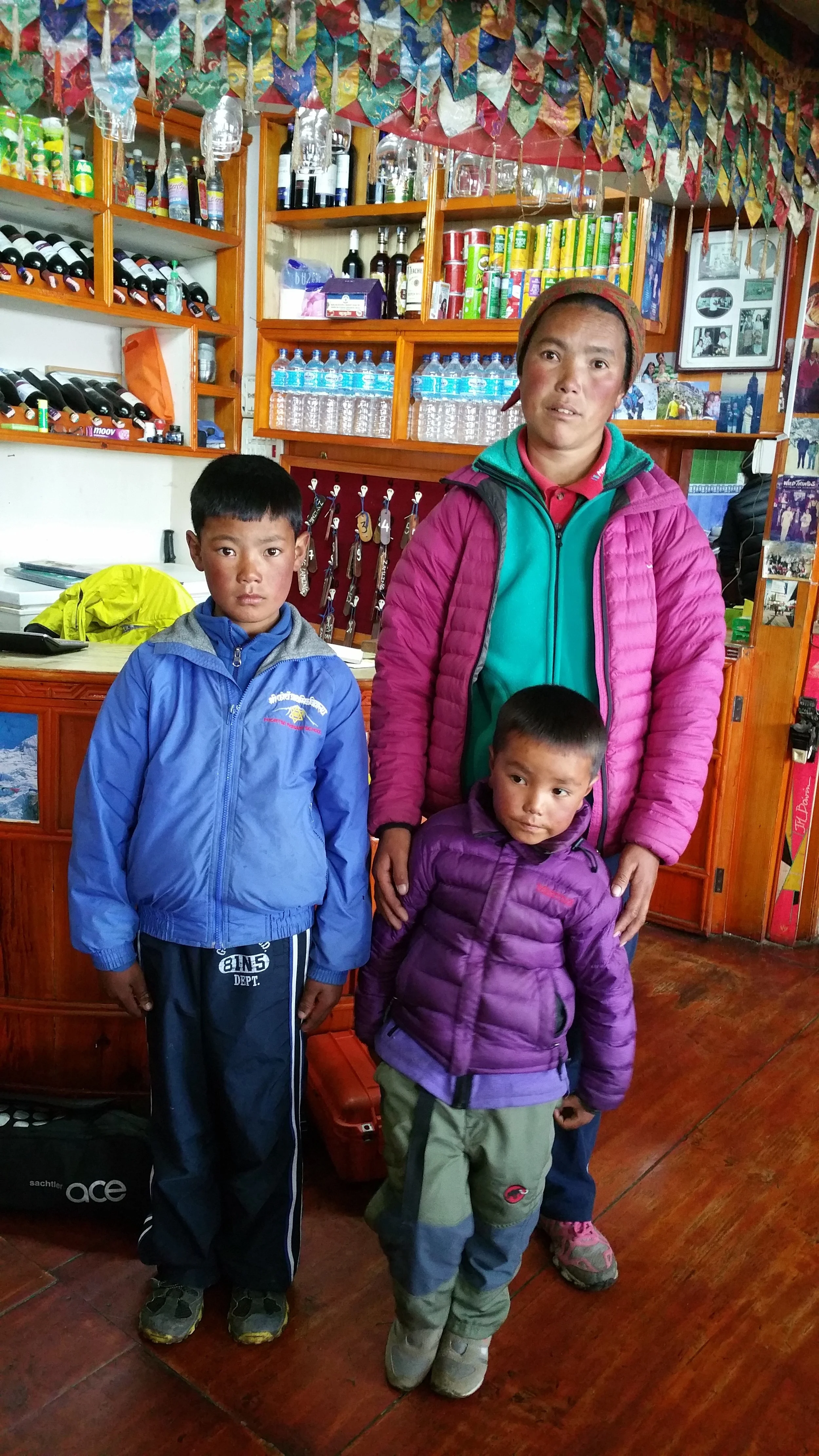 Dawa Nuru & Pemba Nuru Sherpa
