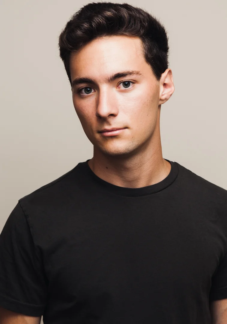 Cole Stunt Headshot-087.jpg