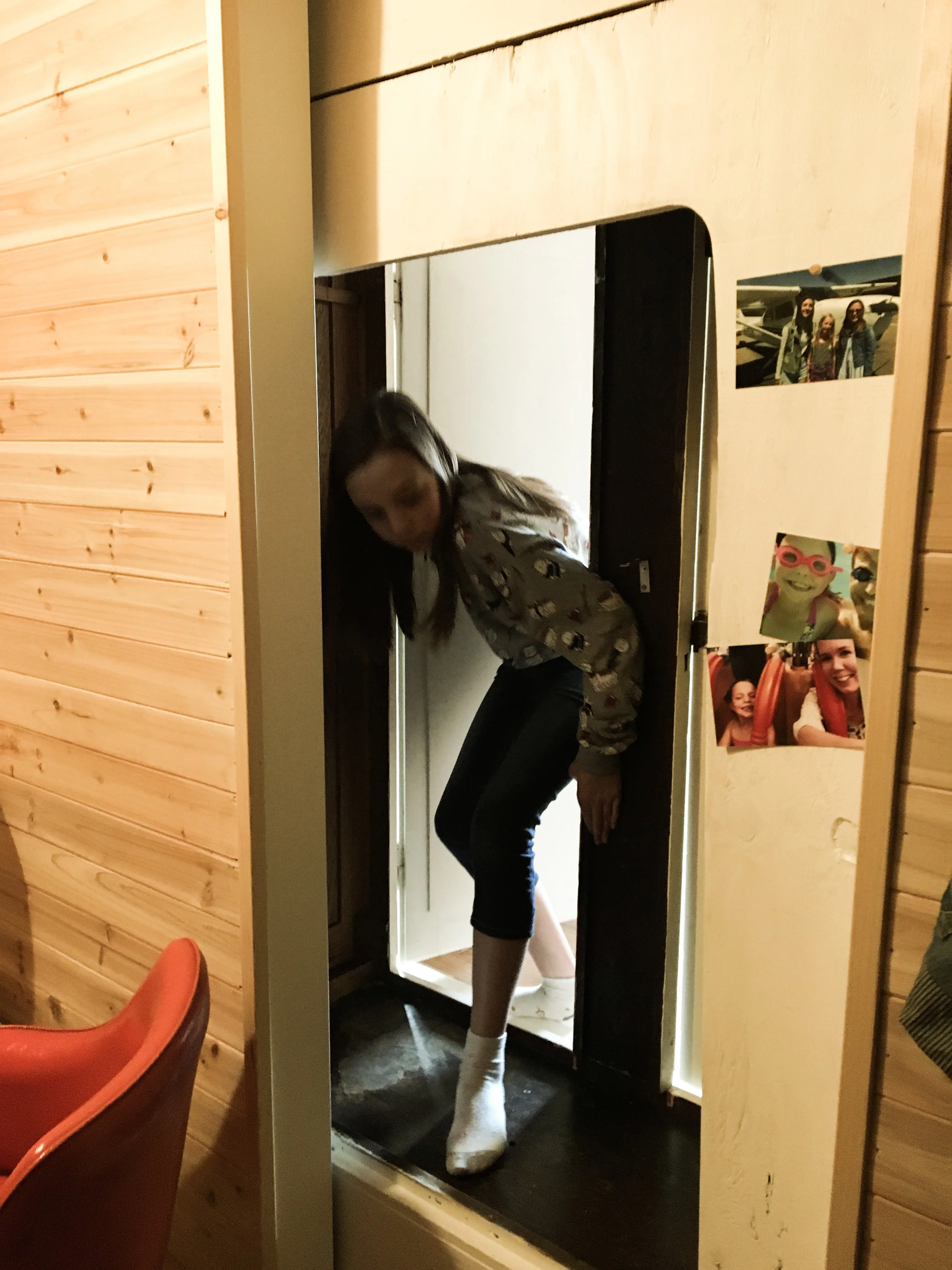 Entrering though the wardrobe.JPG