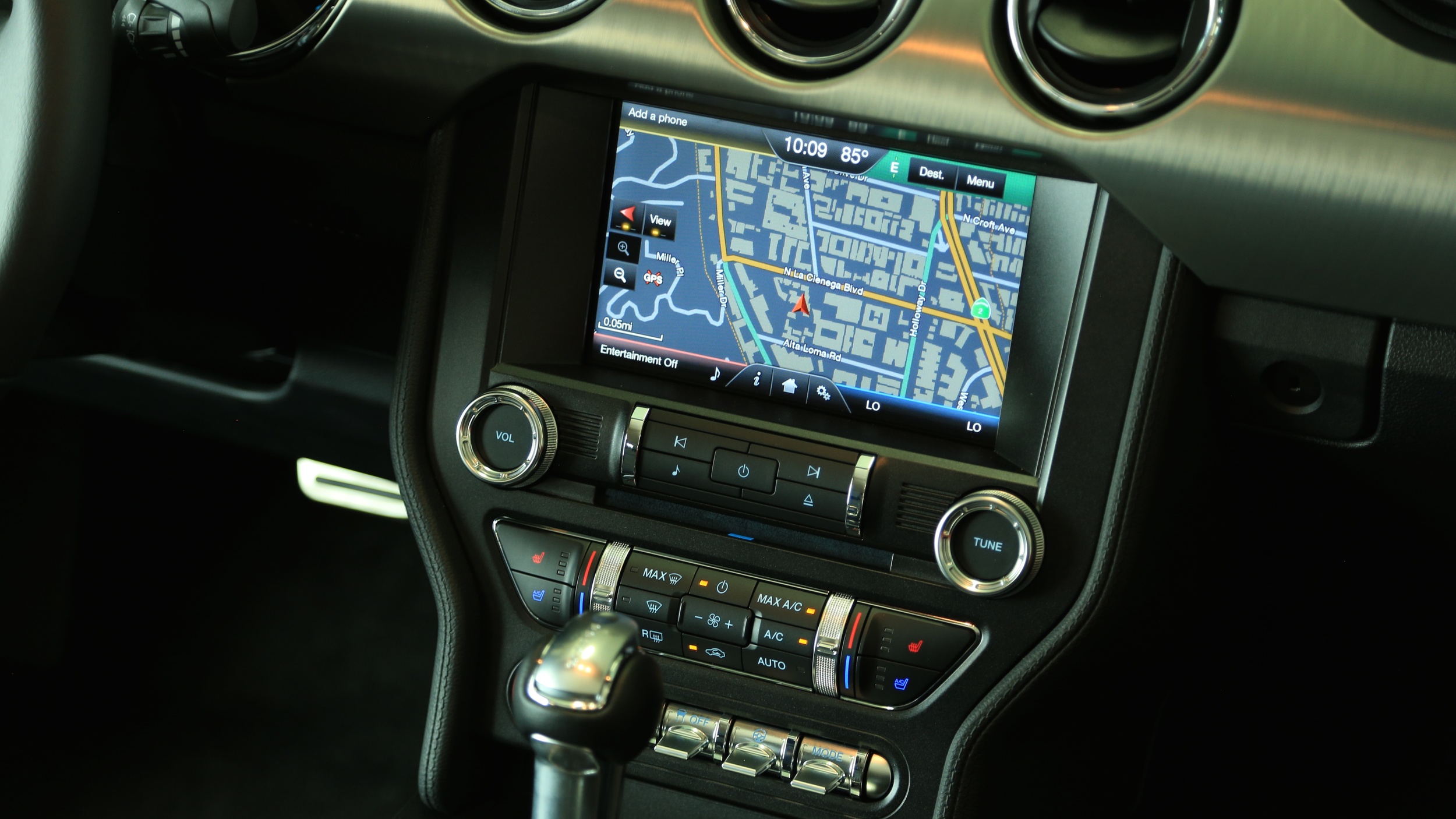 mustang-interiors-001.jpg