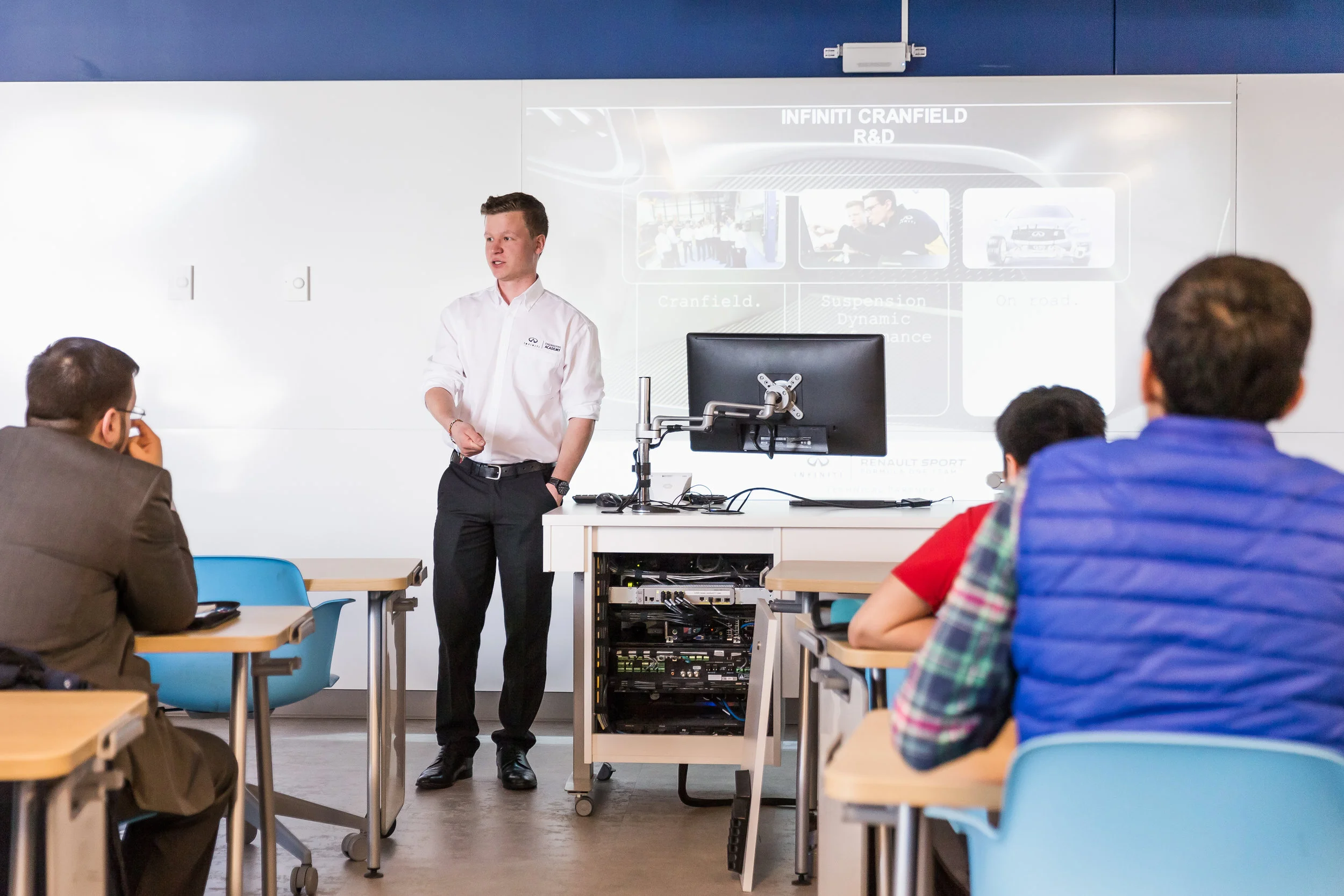 Infiniti Canada - Infiniti Engineering Academy - YorkU 2017-web-7078.jpg