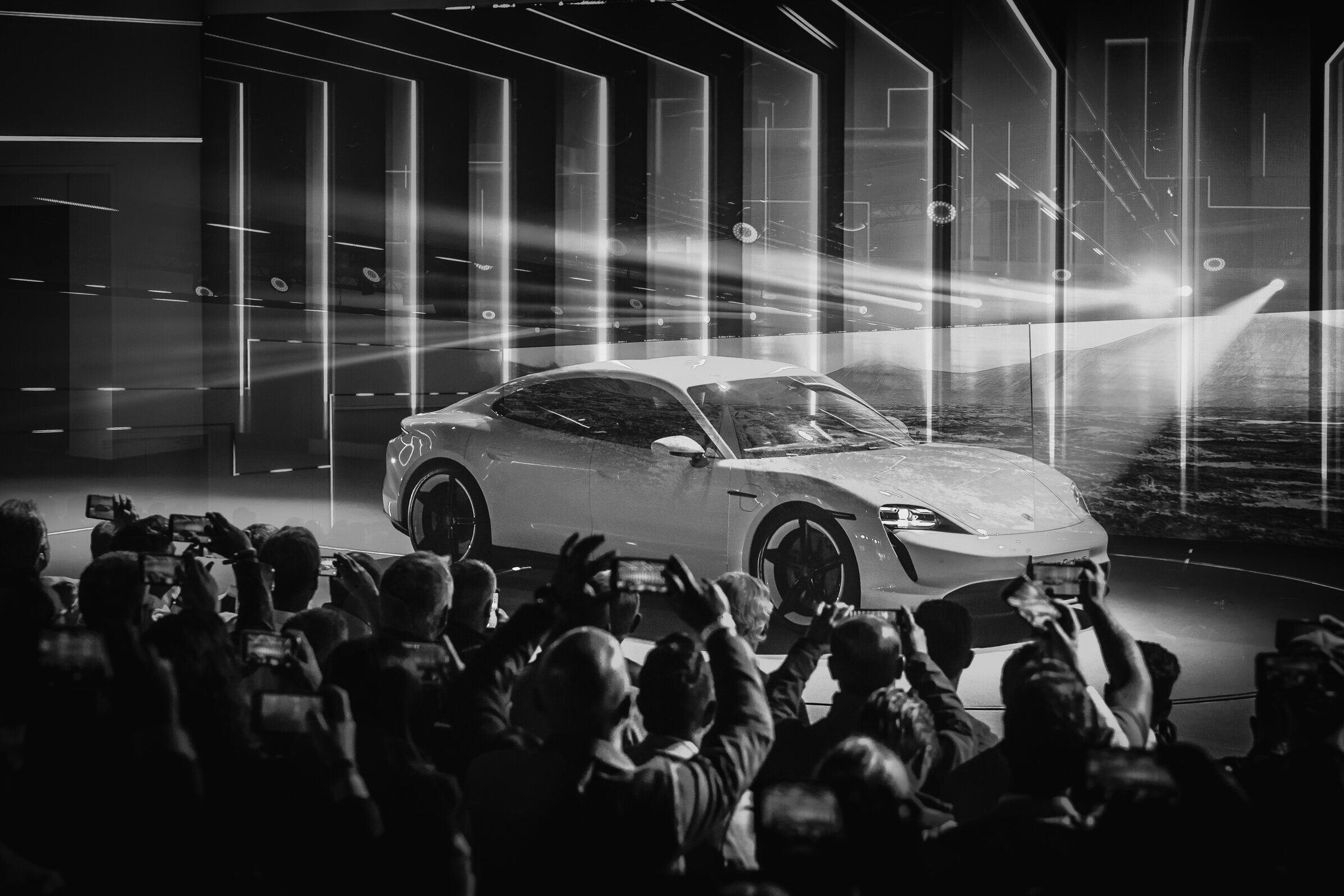 Porsche+Taycan-7-2.jpg