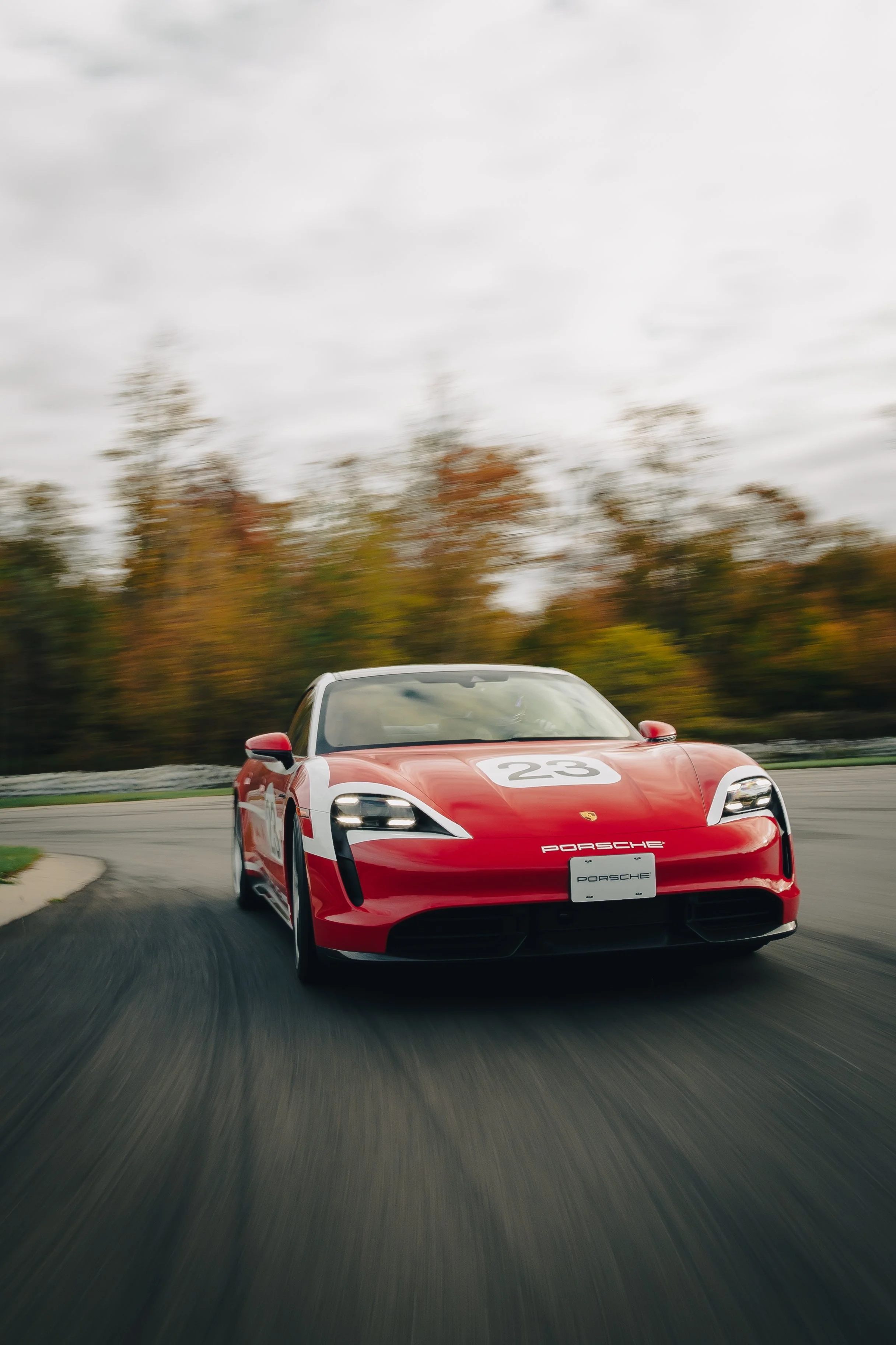 20211018 Porsche Canada Trading Places_SteakandSizzle_Lenssen Photo-42507.jpg