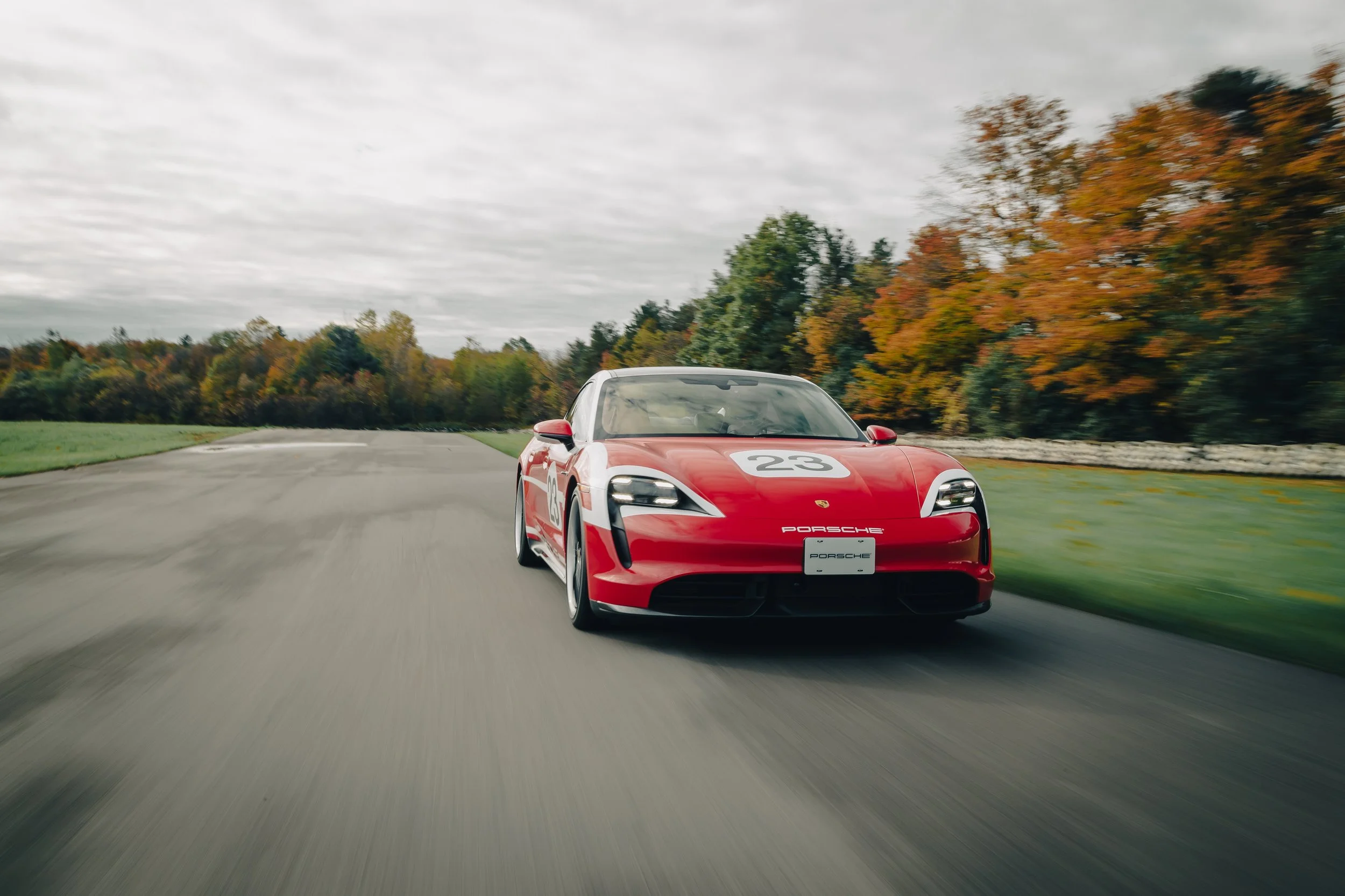 20211018 Porsche Canada Trading Places_SteakandSizzle_Lenssen Photo-42589.jpg