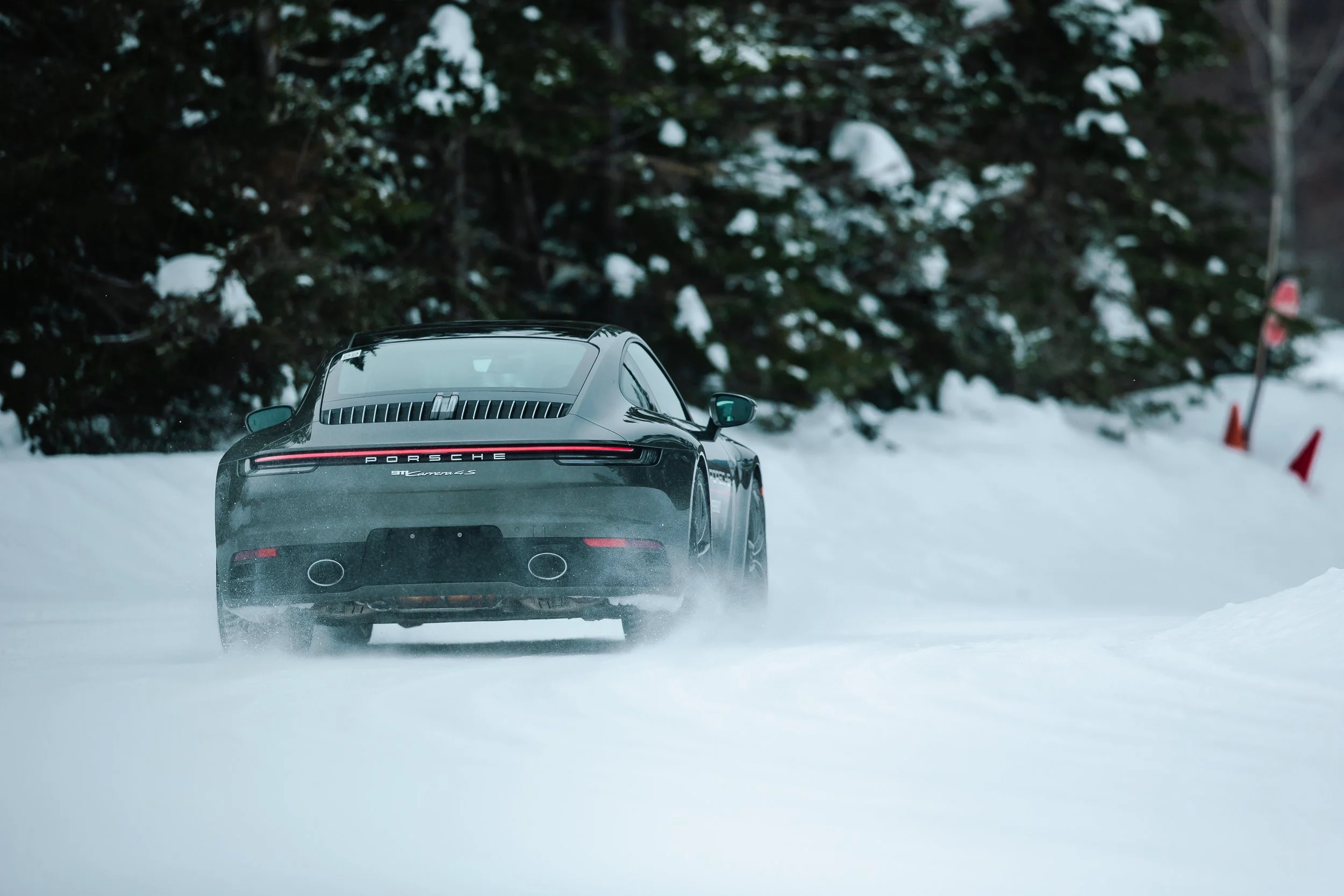 20220202_Porsche Canada_ice experience_Mecaglisse_Lenssen Photo-23311.jpg