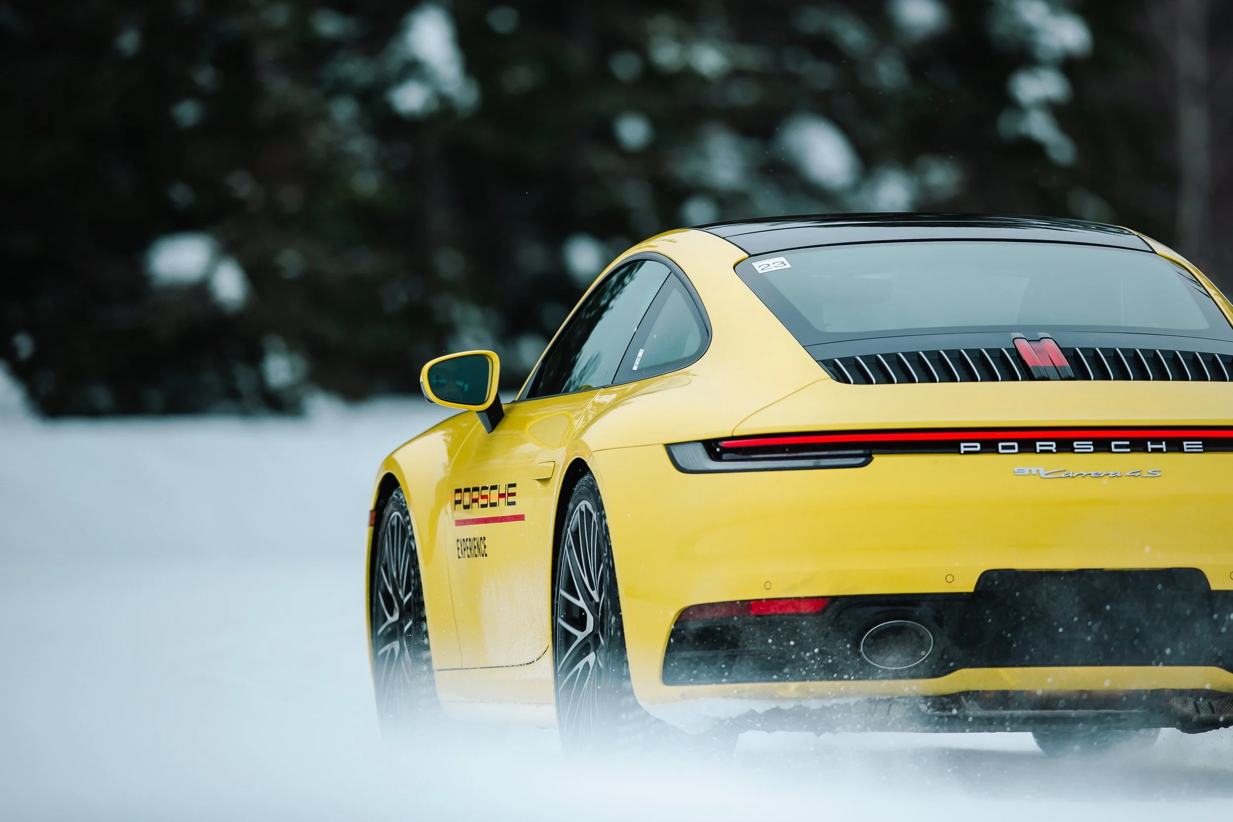 20220202_Porsche Canada_ice experience_Mecaglisse_Lenssen Photo-23317.jpg