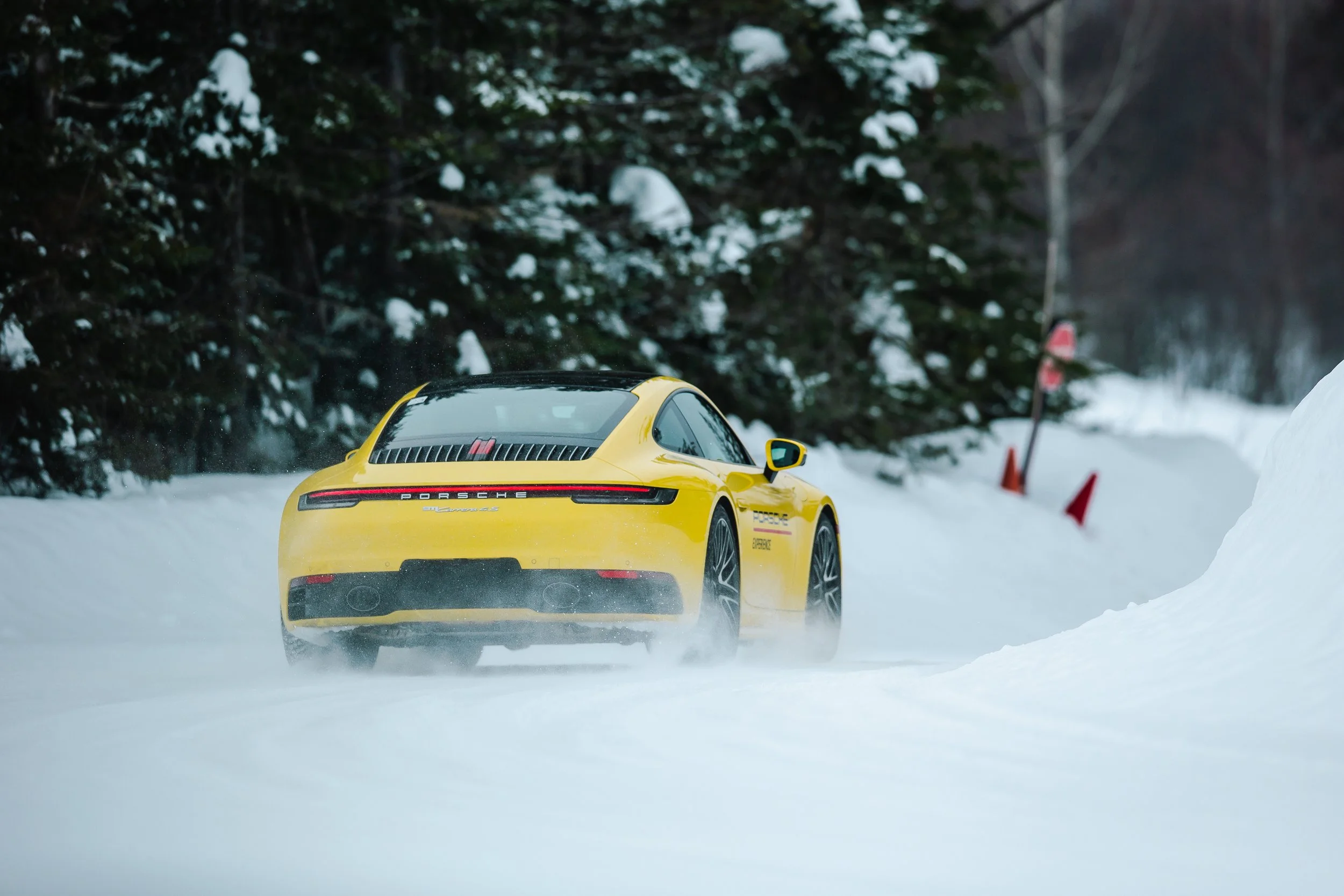 20220202_Porsche Canada_ice experience_Mecaglisse_Lenssen Photo-23330.jpg