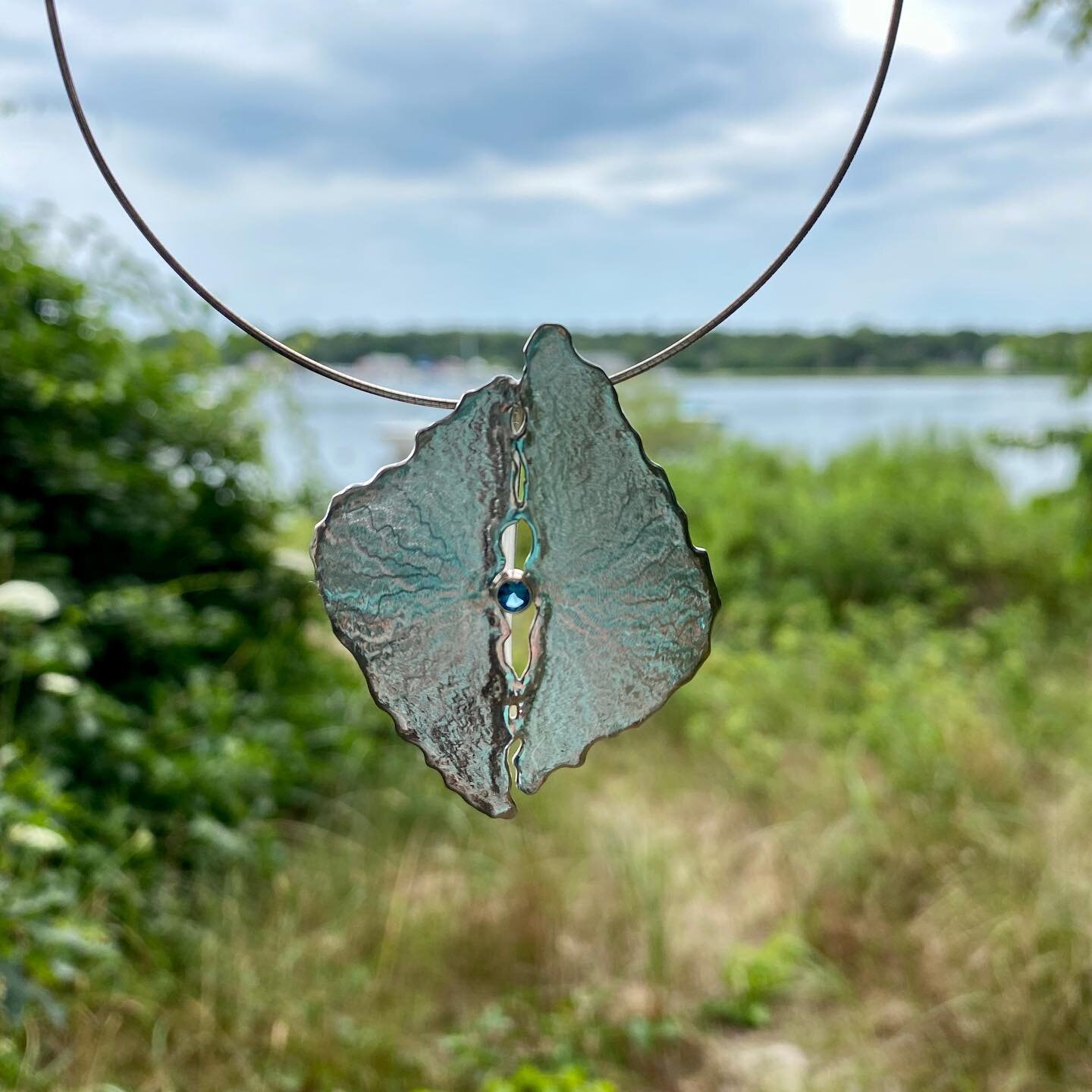 Day 5 of the Virtual Craftsmen Fair 2020 and the color of the day is blue! You will find this beautiful Breakwater pendant in blue topaz on natalietdesigns.com
#coloroftheday
#virtualcraftsmensfair2020 
#@leagueofnhcraftsmen
#lovetheleague
#fineocean