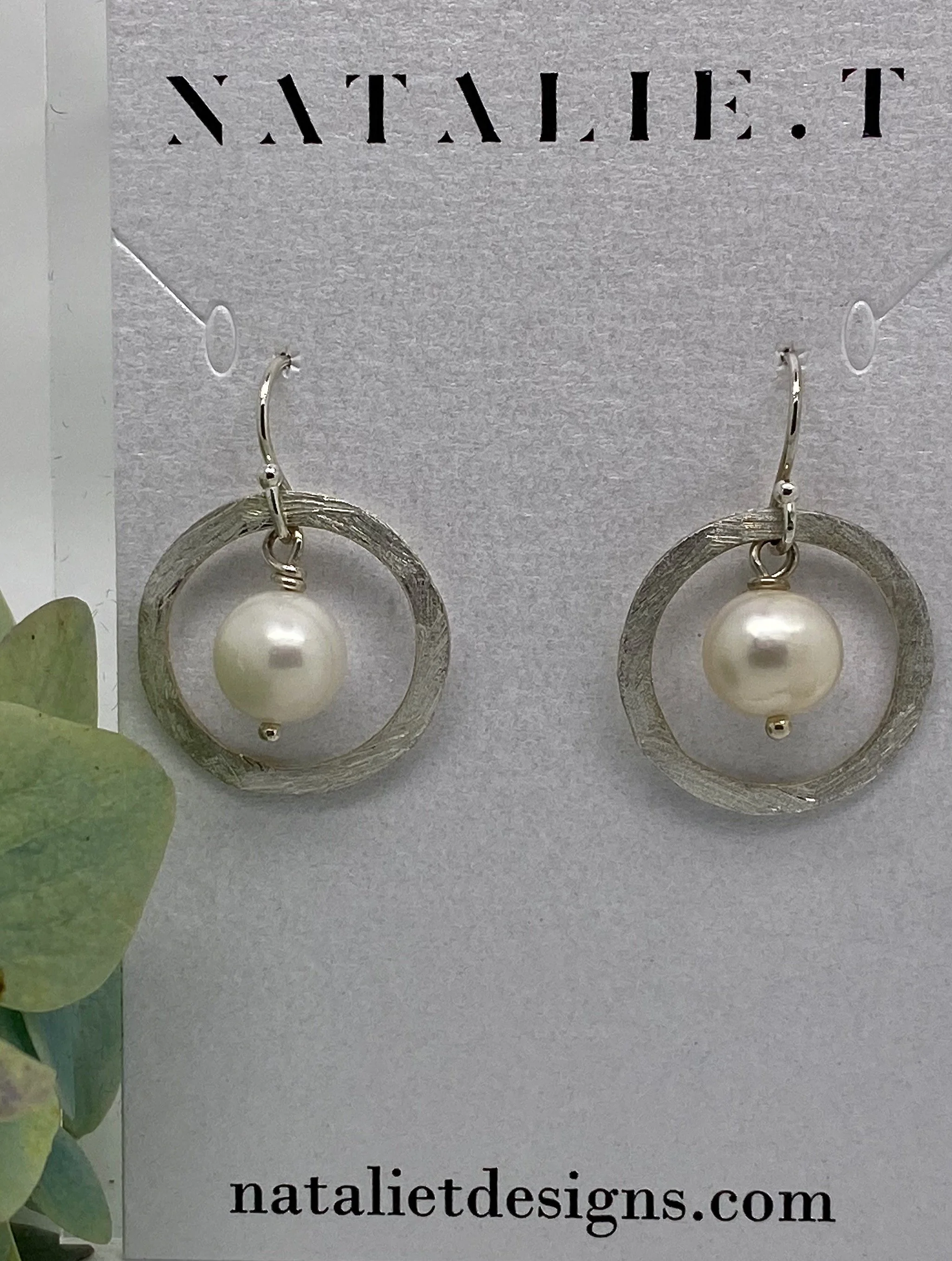 Brushed Circle Pearl Earrings
