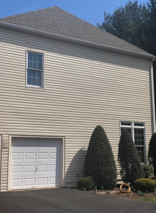 Vinyl siding lasts the longest of all siding types and is maintenance-free!
