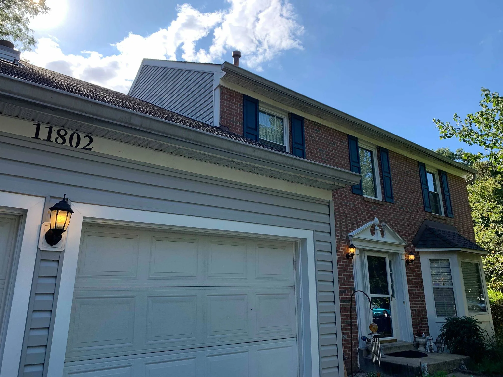 siding garage.jpg