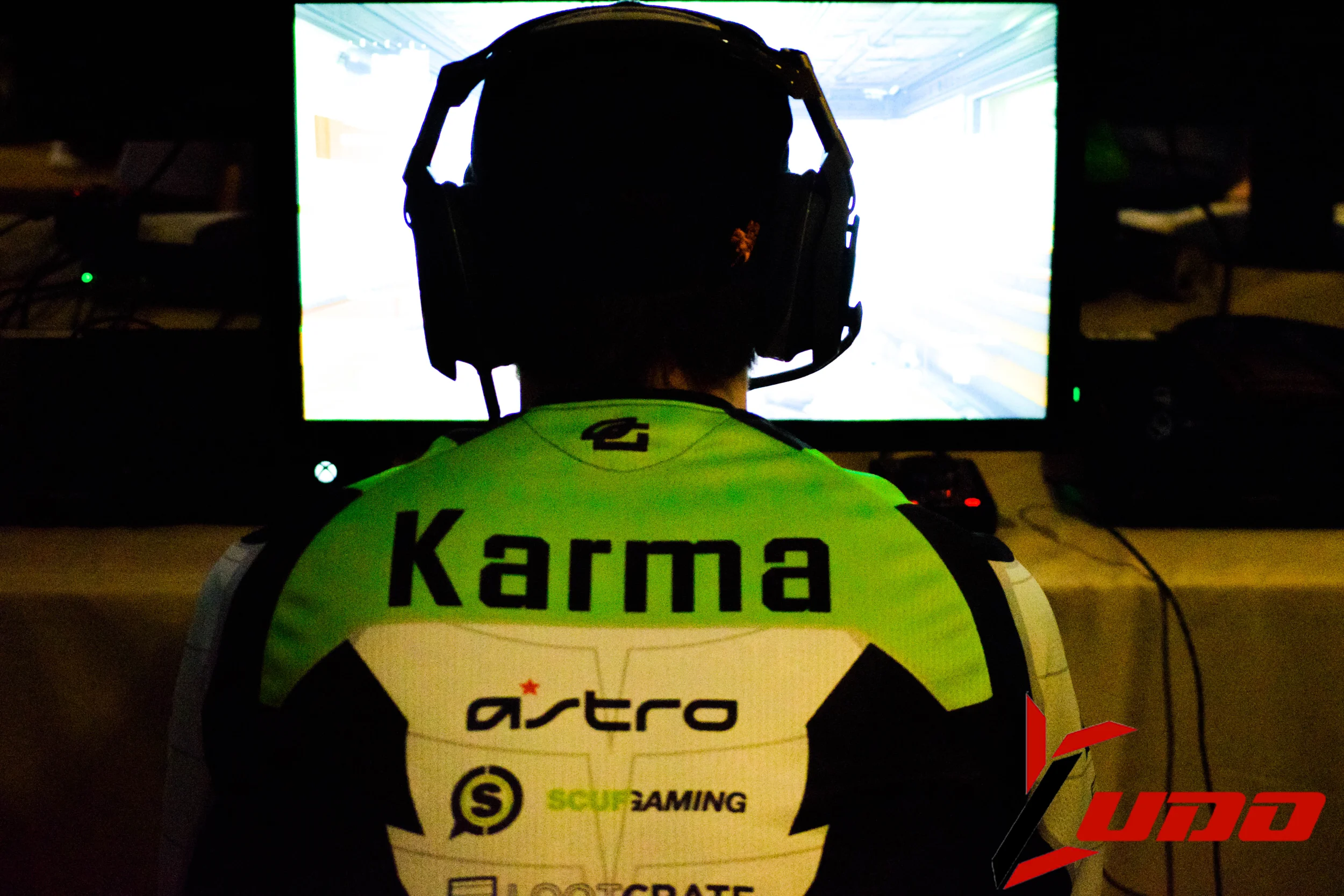 karma 2 senior photo 4.jpg