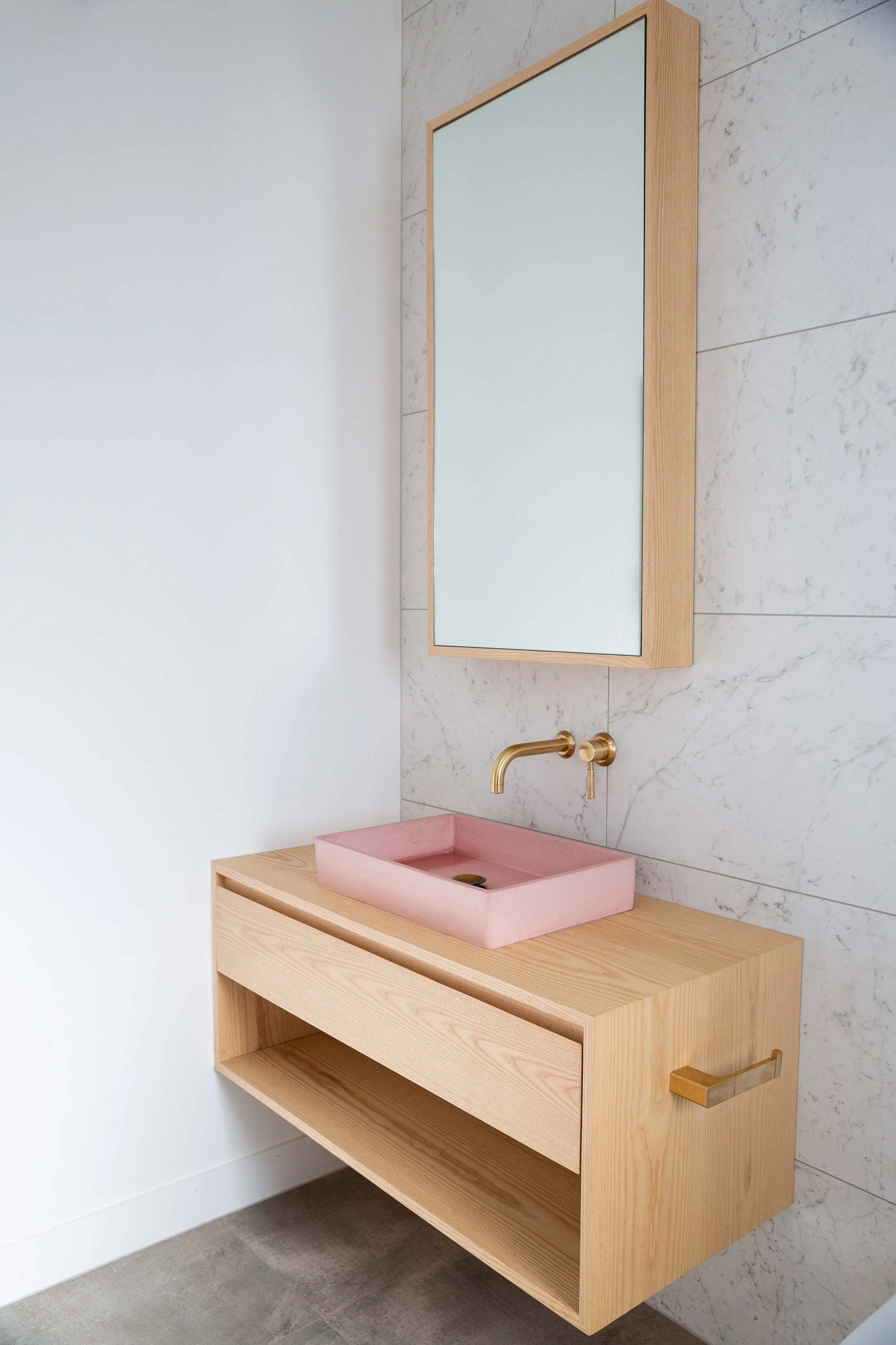 Vanity04 retouched.jpeg