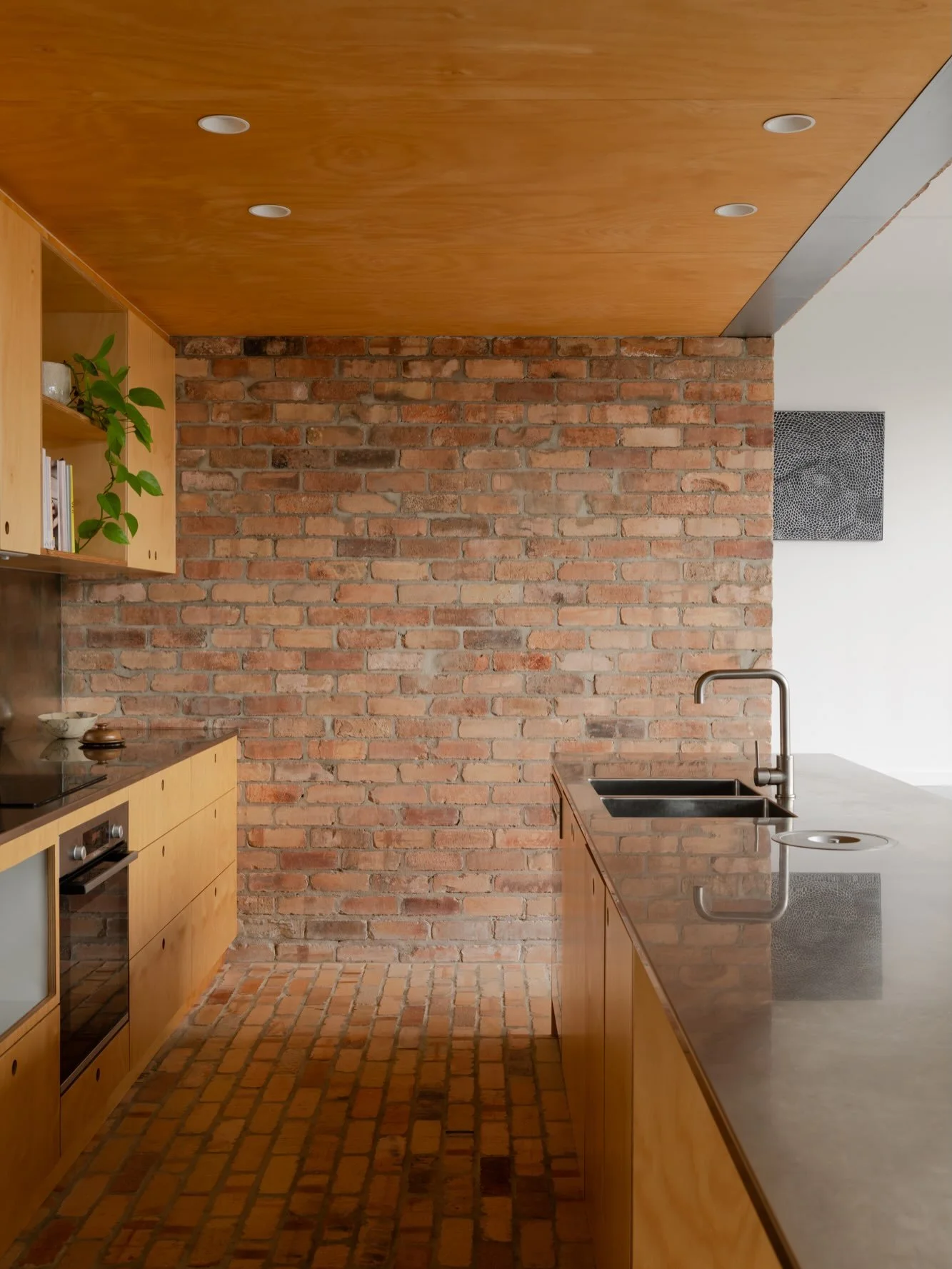 Hinderwell House by @matt_mdcarchitects 
WA Architecture Awards Winner.
Sustainable and low-impact materials. Great design while maximising space. Always good.
