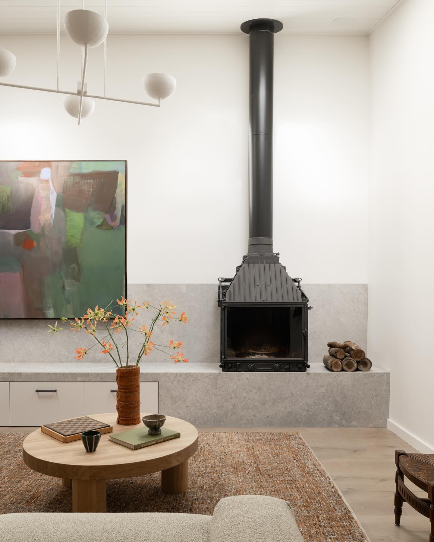 Always nice to get down to Eagle Bay and capture lovely homes - Olive Homestead - photographed for @meganmyersinteriors 

Styling @jessicaalice_design