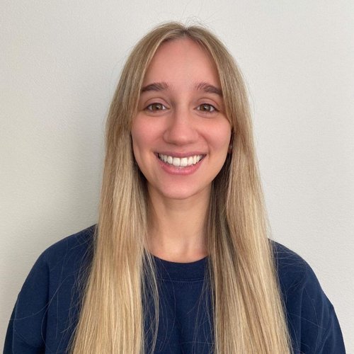 Karina Angelucci, Merchandise Officer