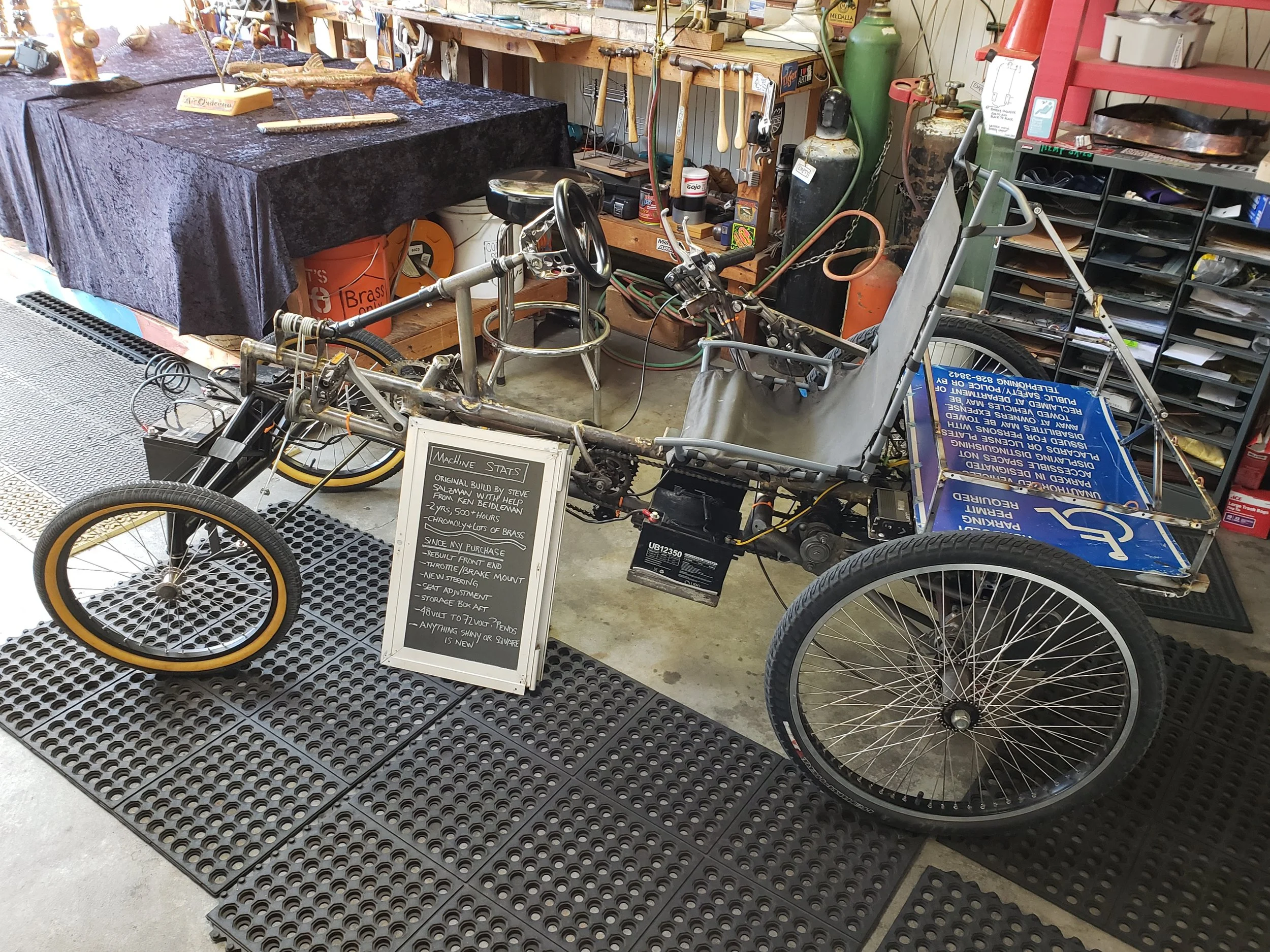 “Humboldt Cruzer” - Machine is up and running as of today, numerous round turns left and right, handles great and fast, very fast! ARTS ALIVE - August 2018.