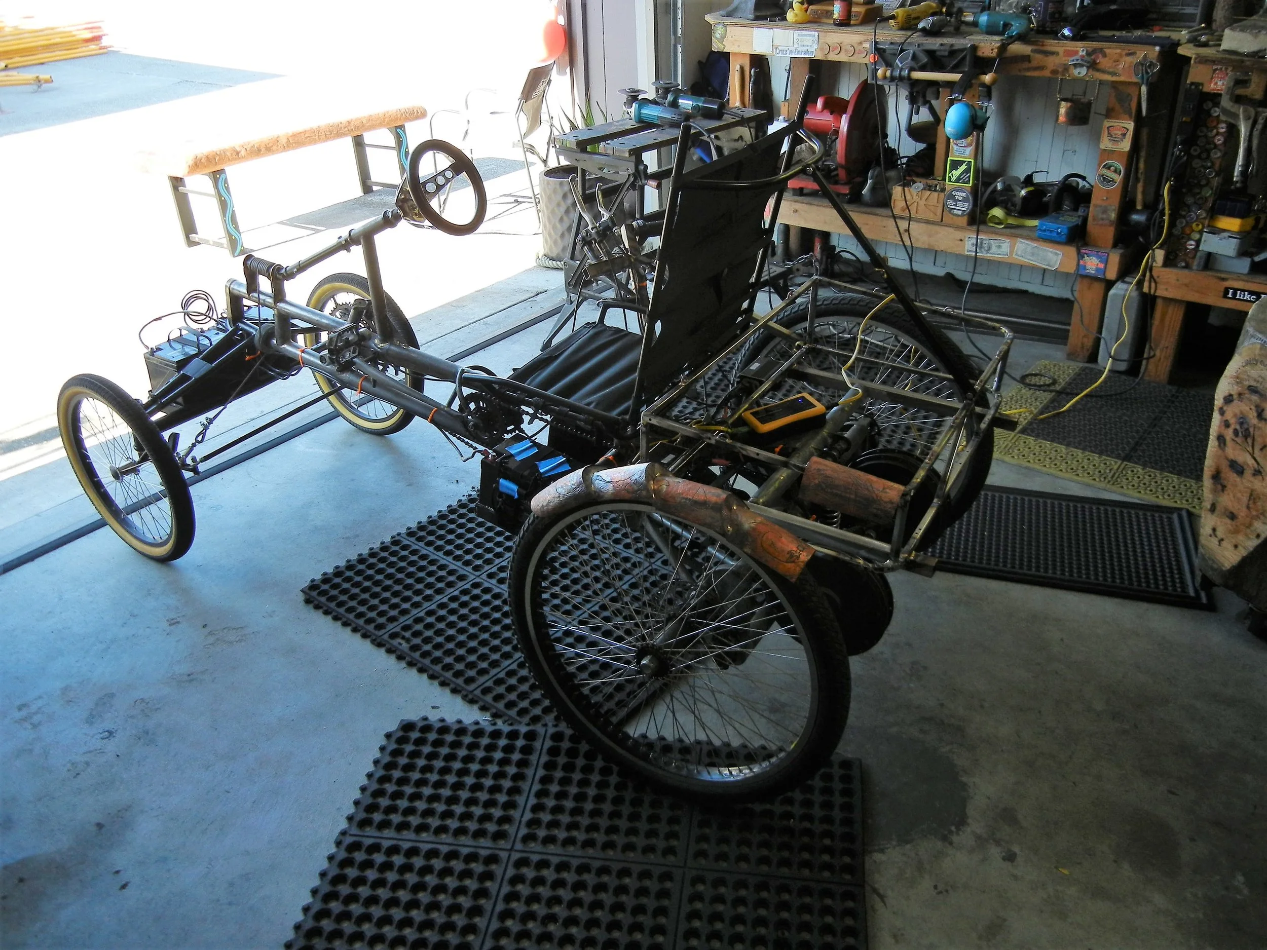  Don’t know how to descride this type of fender, Armadillo fender? 