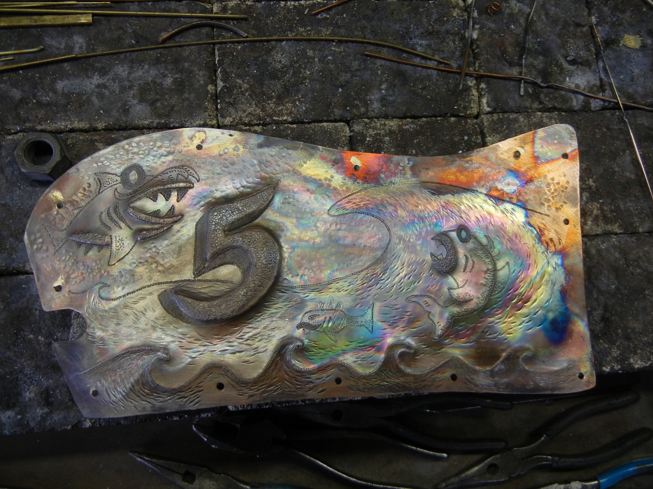  Door good to go, bracket painted next up rivet job, where’s Rosie? 